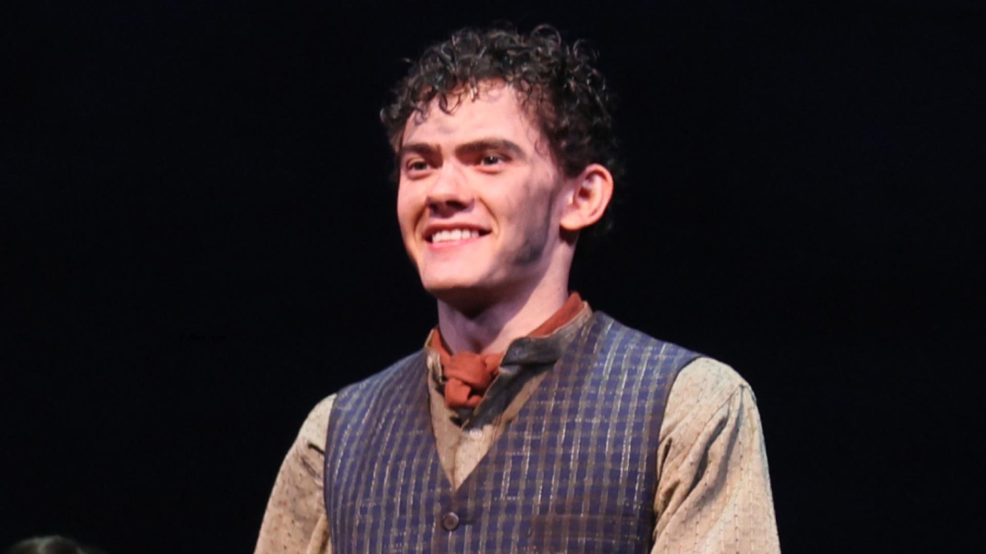 ‘Heartstopper’ Star Joe Locke on ‘Sweeney Todd’ Broadway Debut and Screaming at Kathryn Hahn While Filming Marvel’s ‘Agatha’ Series