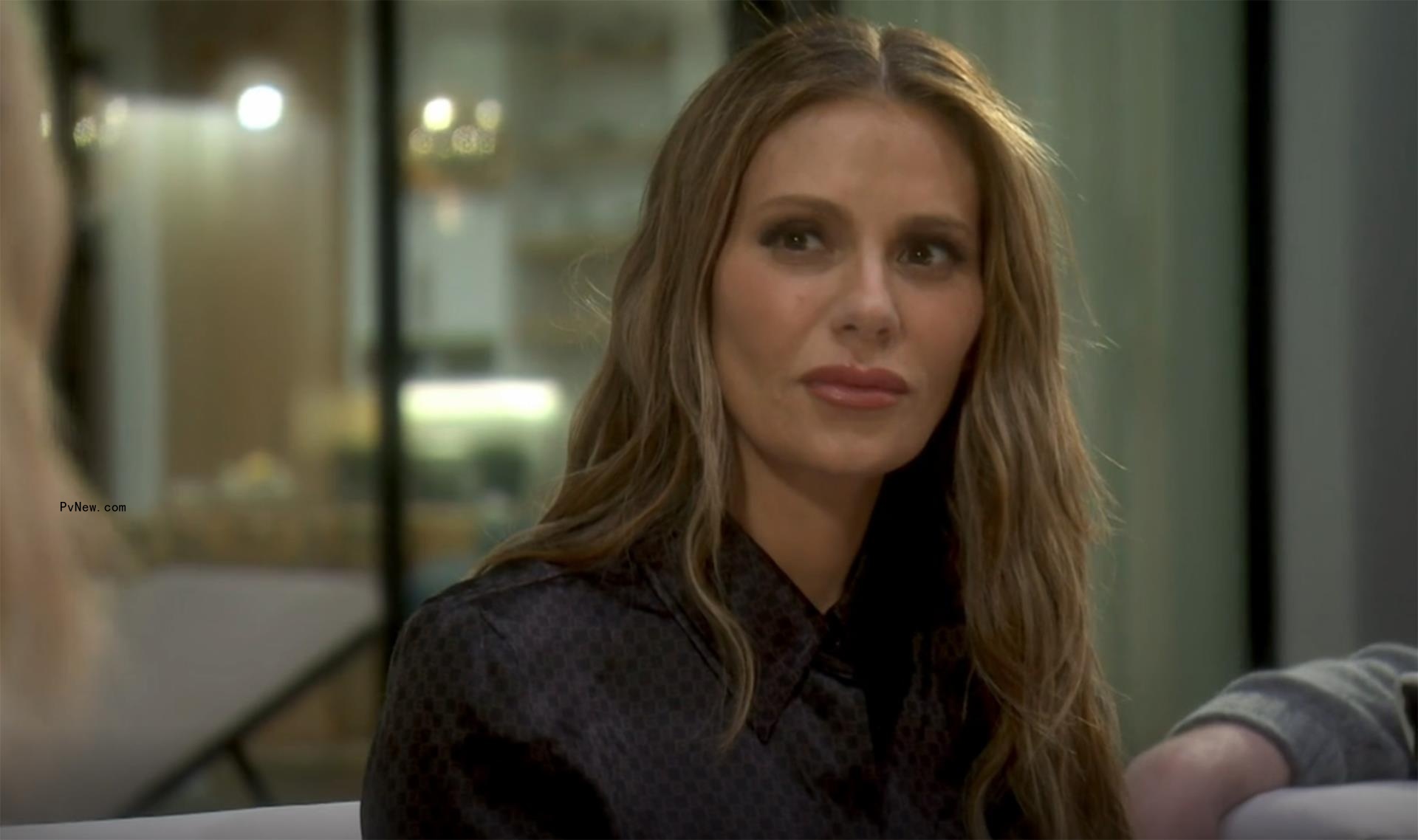 Dorit Kemsley talking on 