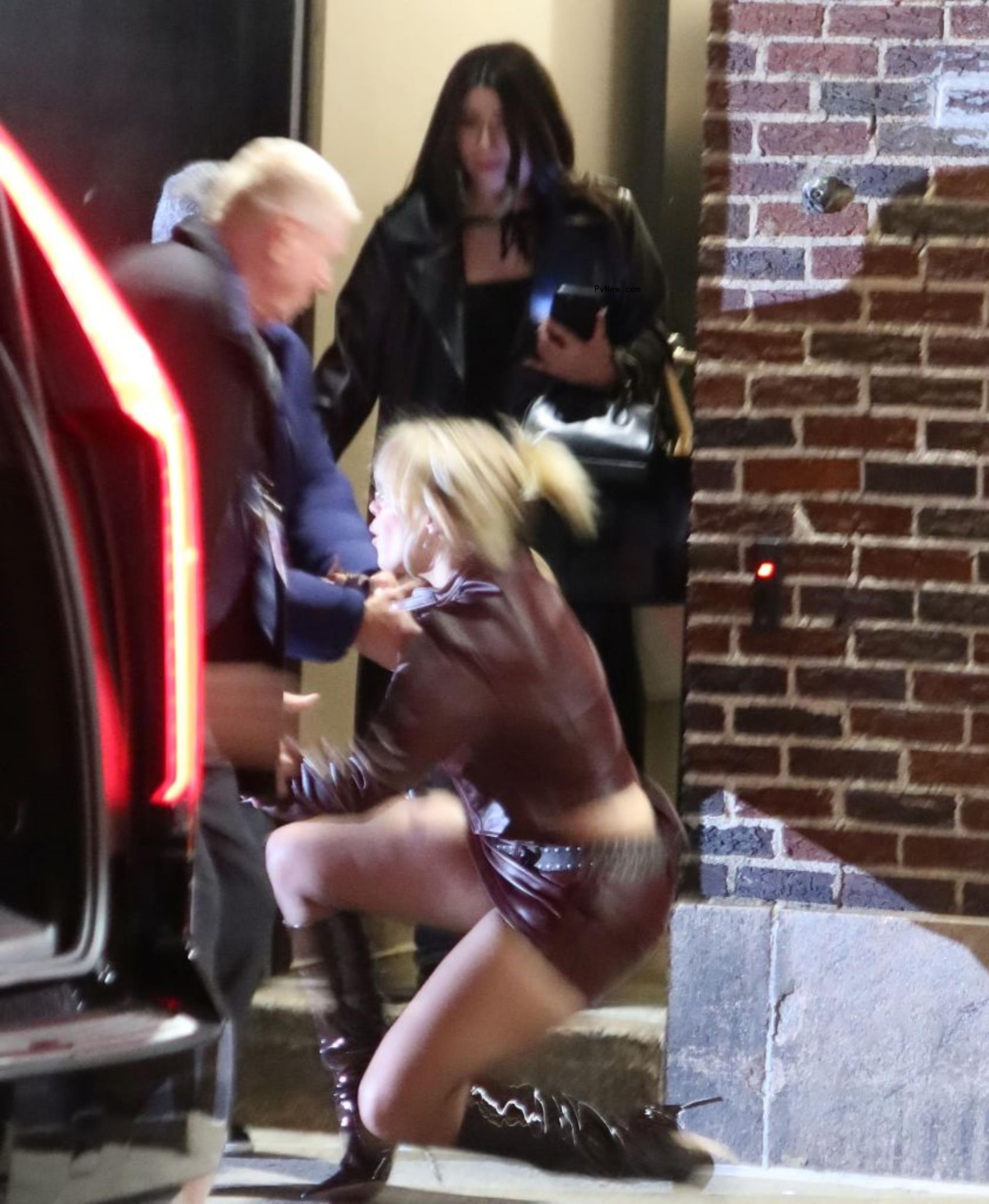 Reneé Rapp falling. 
