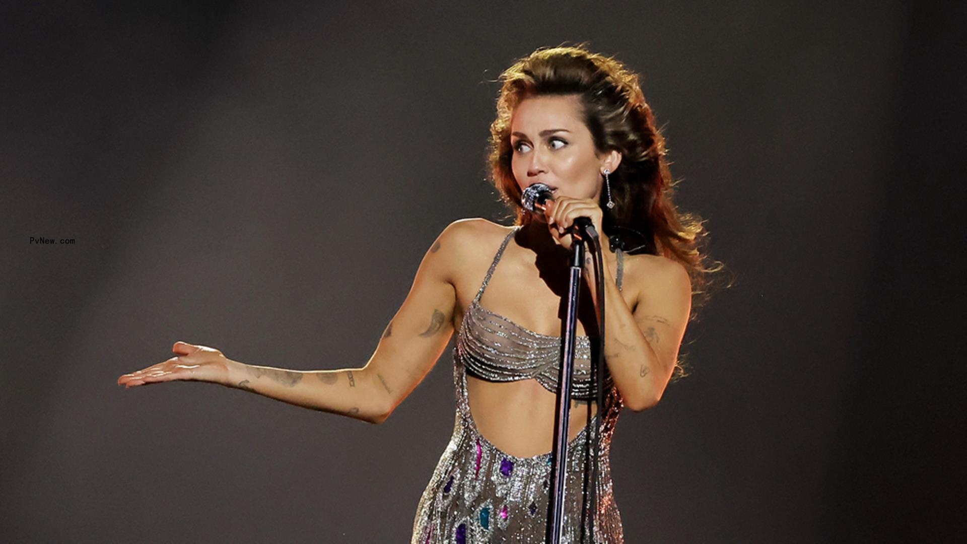 Miley Cyrus Calls Out Grammys Audience During ‘Flowers’ Performance: ‘Why Are You Acting Like You Don’t Know This Song?’