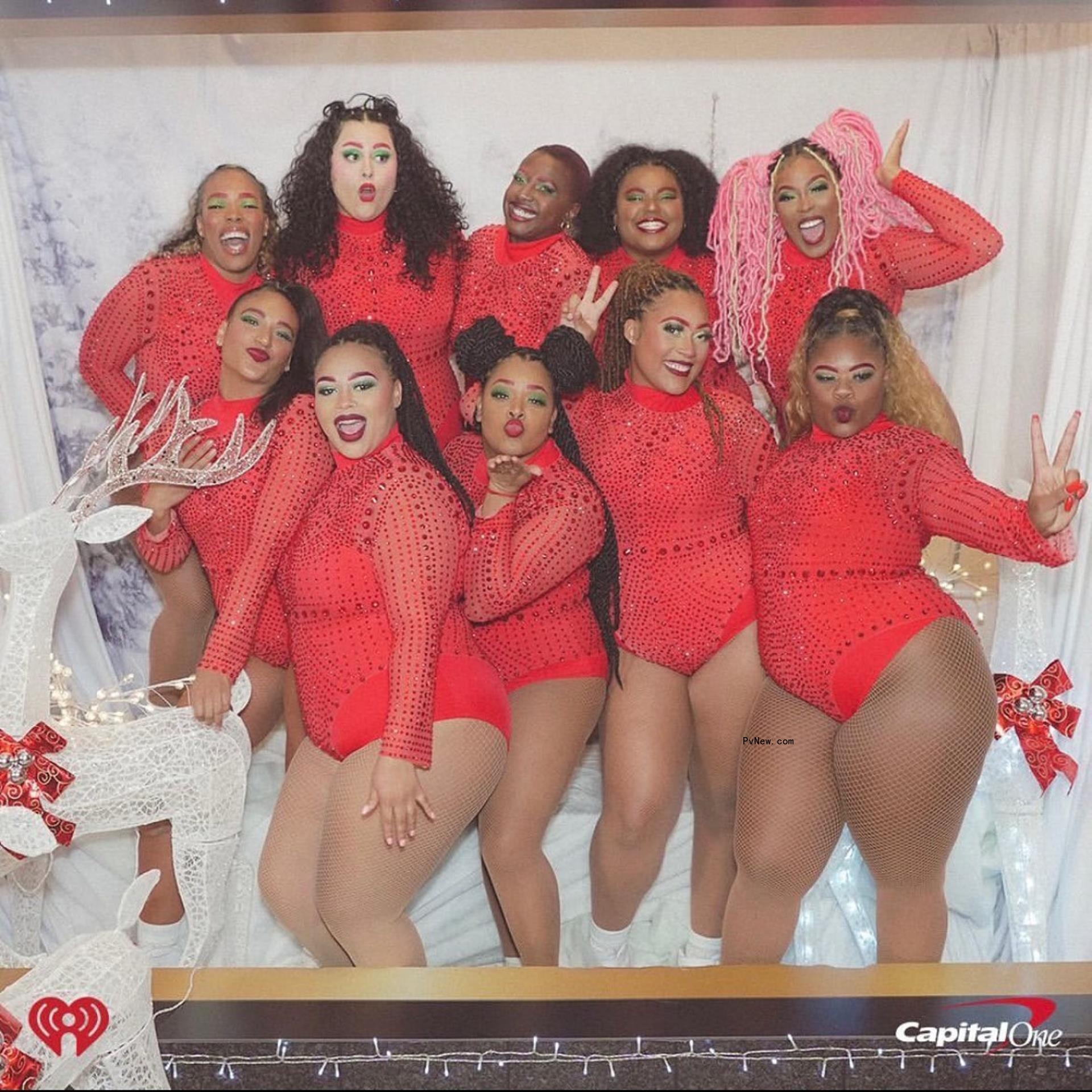 Arianna Davis and other dancers.