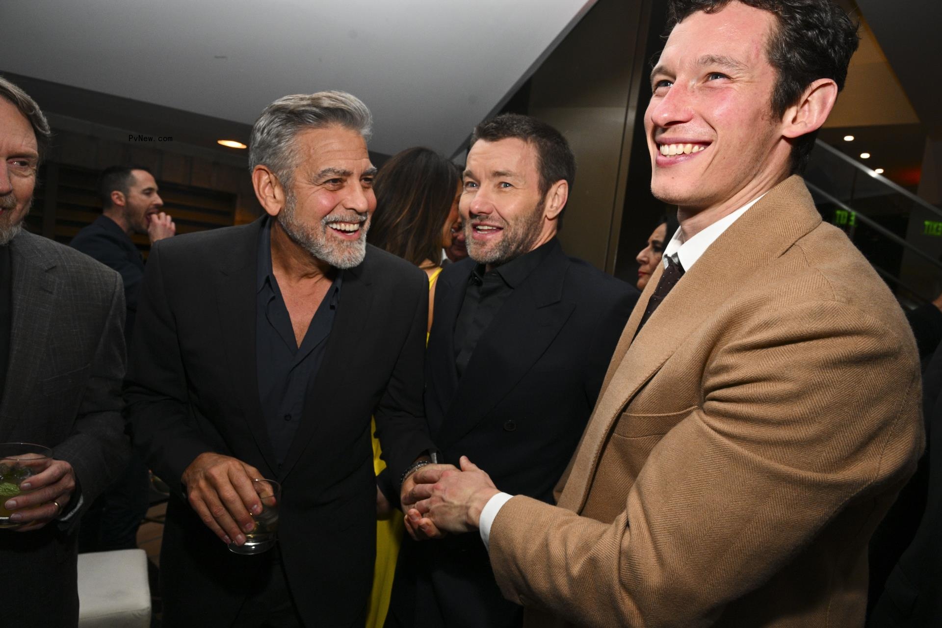 George Cloo<i></i>ney on Ryan Gosling Playing His Dad in ‘Ocean’s’ Prequel: ‘It Makes Sense’