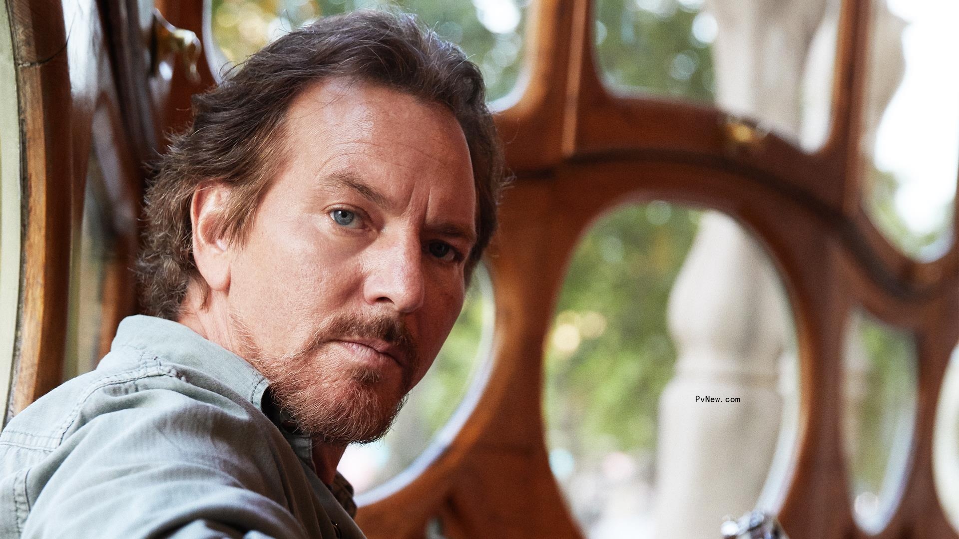 Eddie Vedder and Andrew Watt Talk Spontaneity-Fueled ‘Earthling’ Album: ‘It Came Out of Nowher<i></i>e’