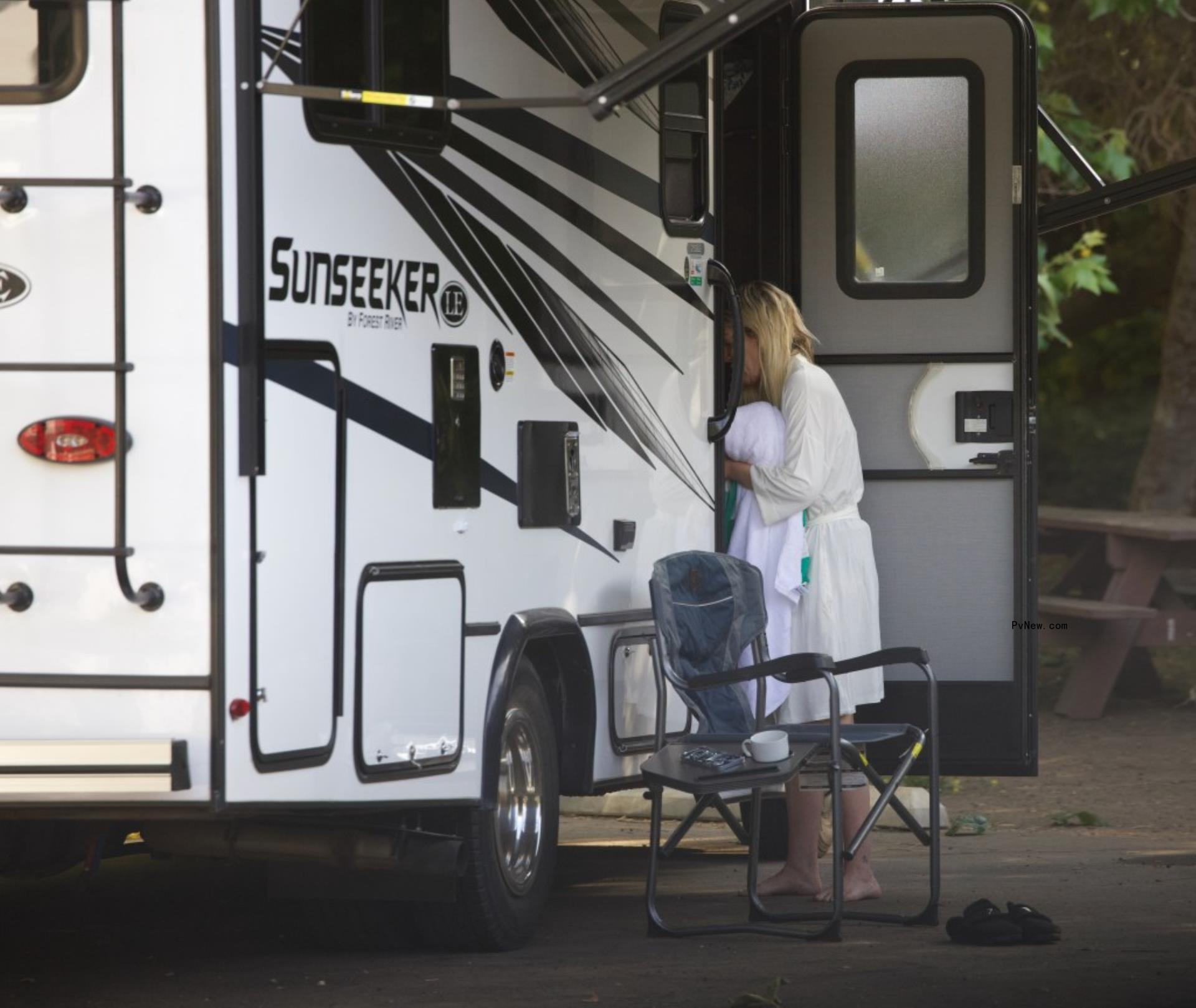 Tori Spelling at her RV. 