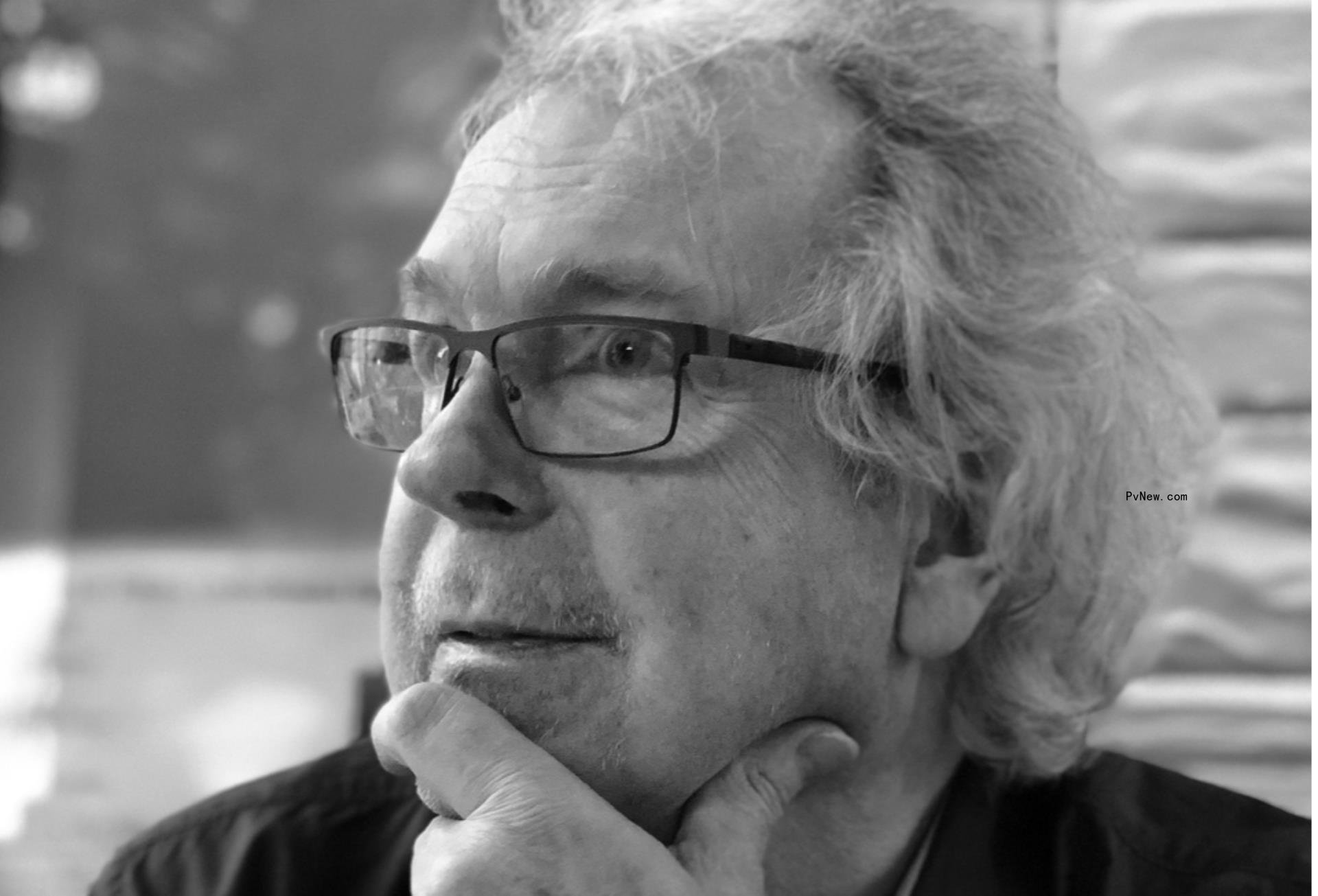 Ian McDonald, Founding Member of Foreigner and King Crimson, Dies at 75