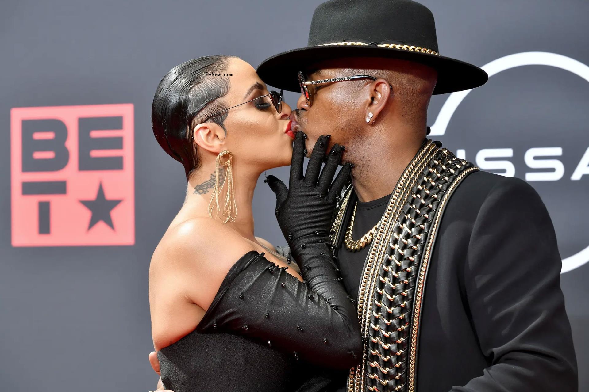 Ne-Yo kissing Crystal Renay.