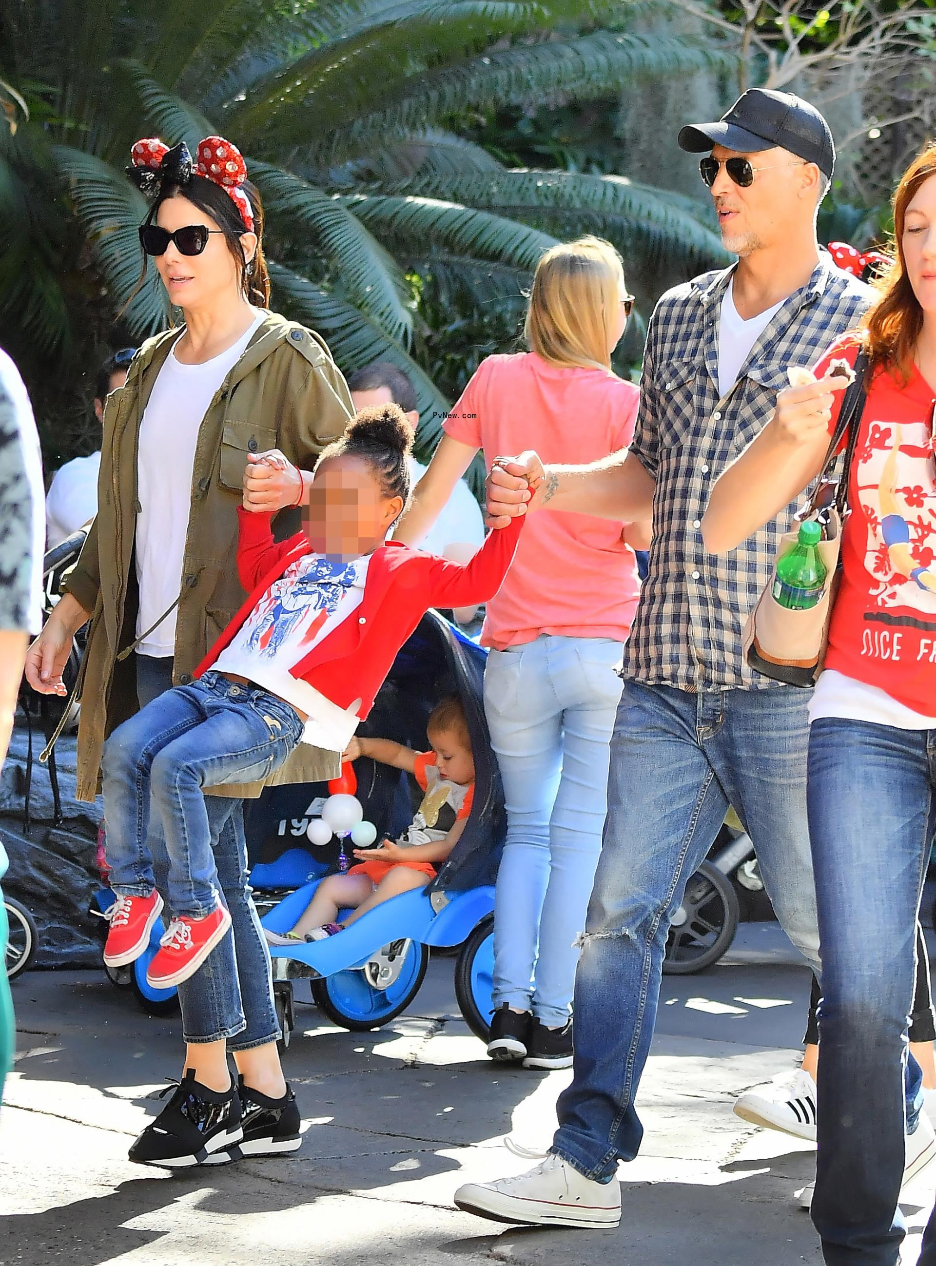 Sandra Bullock, Bryan Randall and Laila