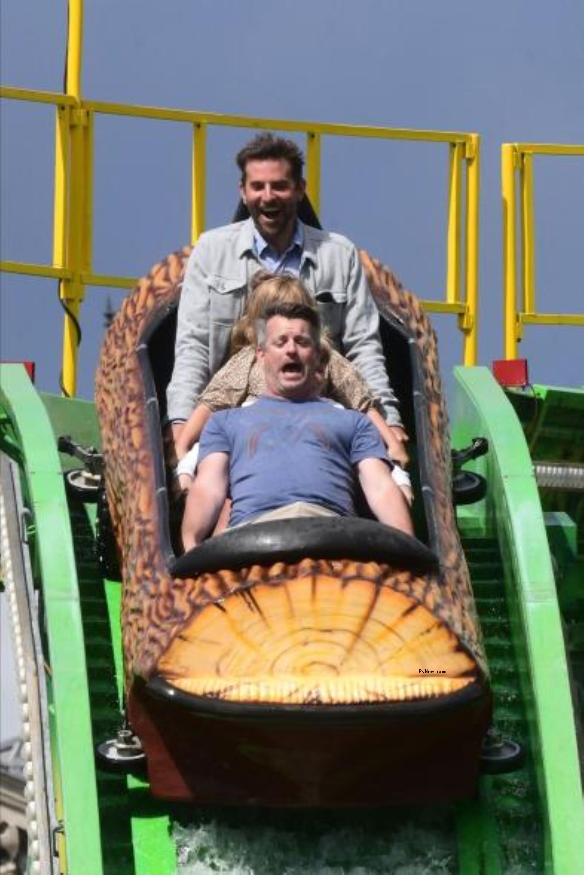 Bradley cooper and daughter at fair