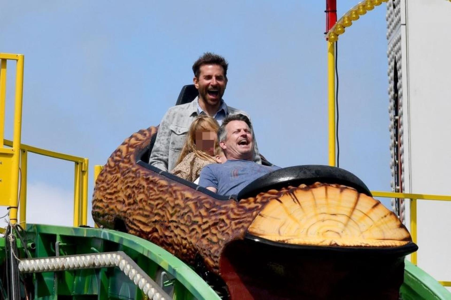 Bradley cooper and daughter at fair