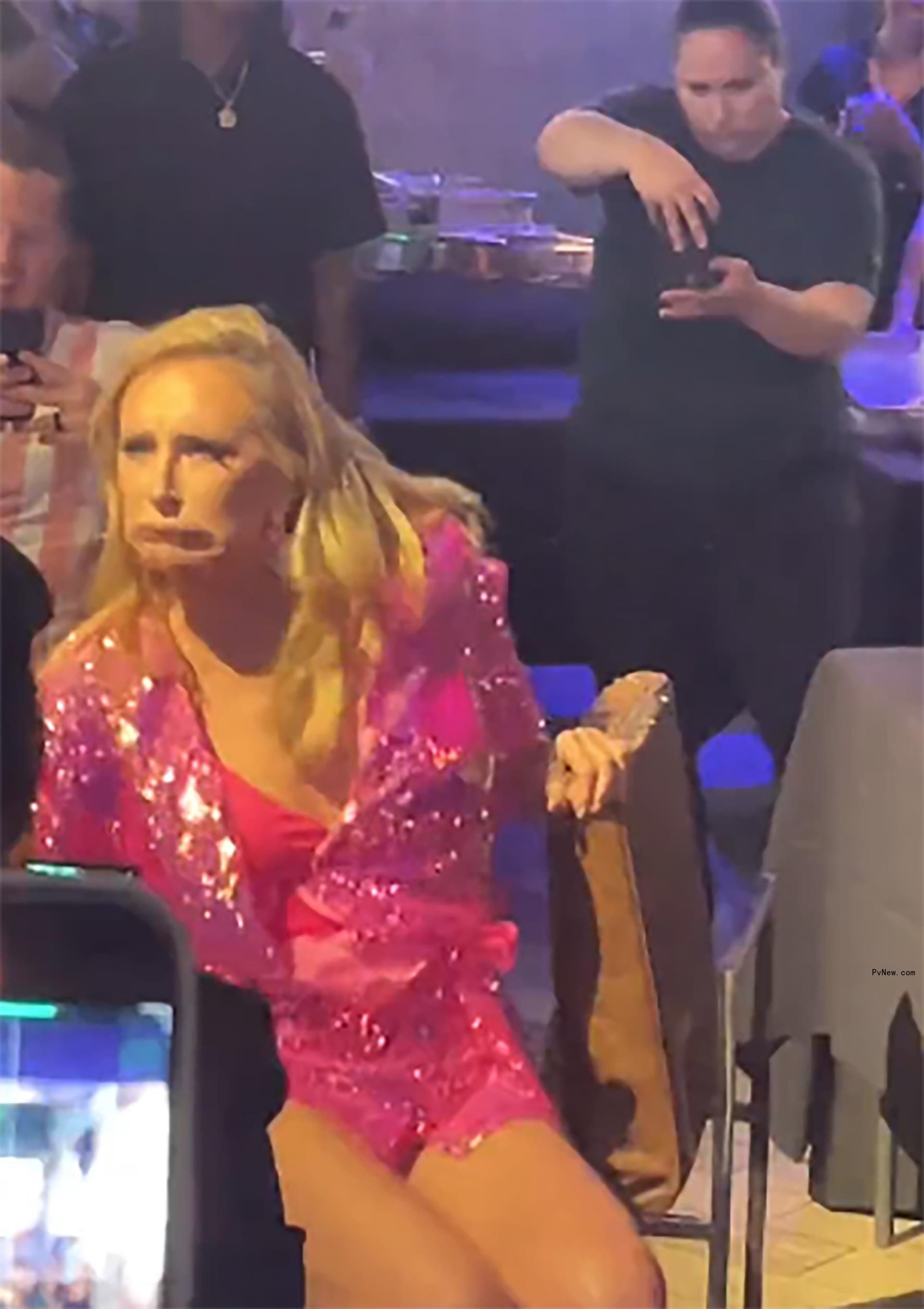 So<i></i>nja Morgan sitting on a chair