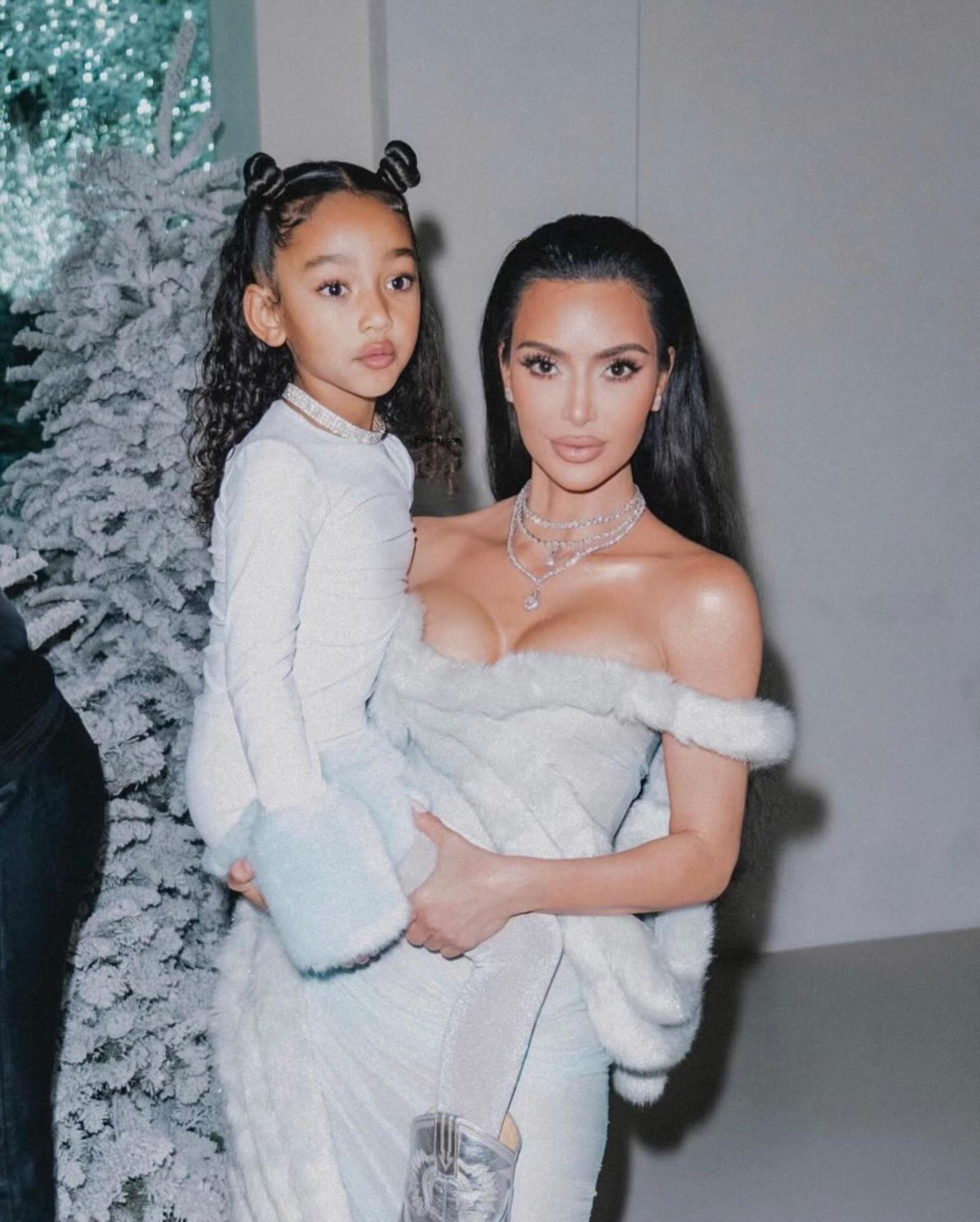 Kim Kardashian and daughter Chicago 