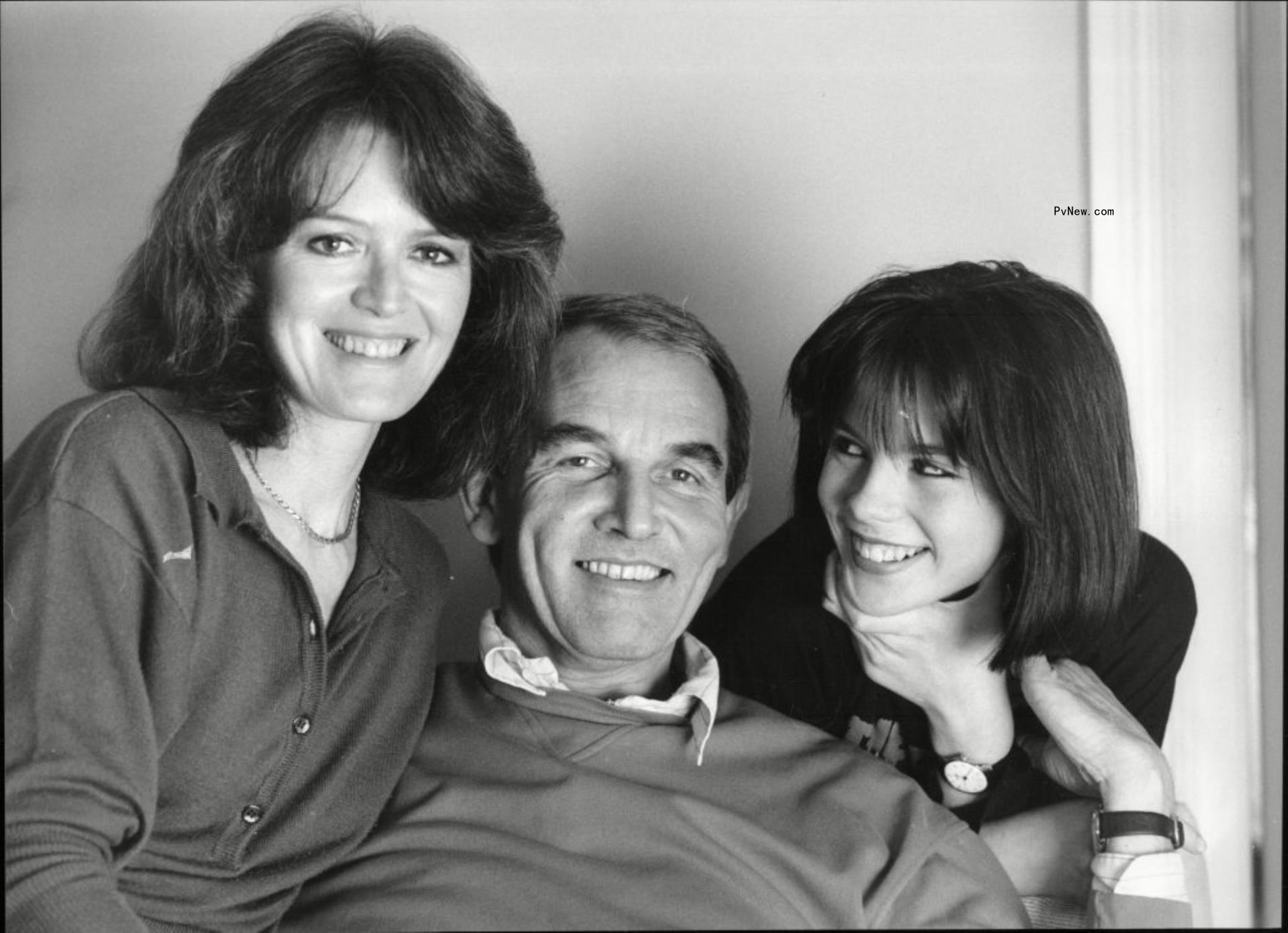 judy loe, roy battersby and child kate beckinsale in black-and-white