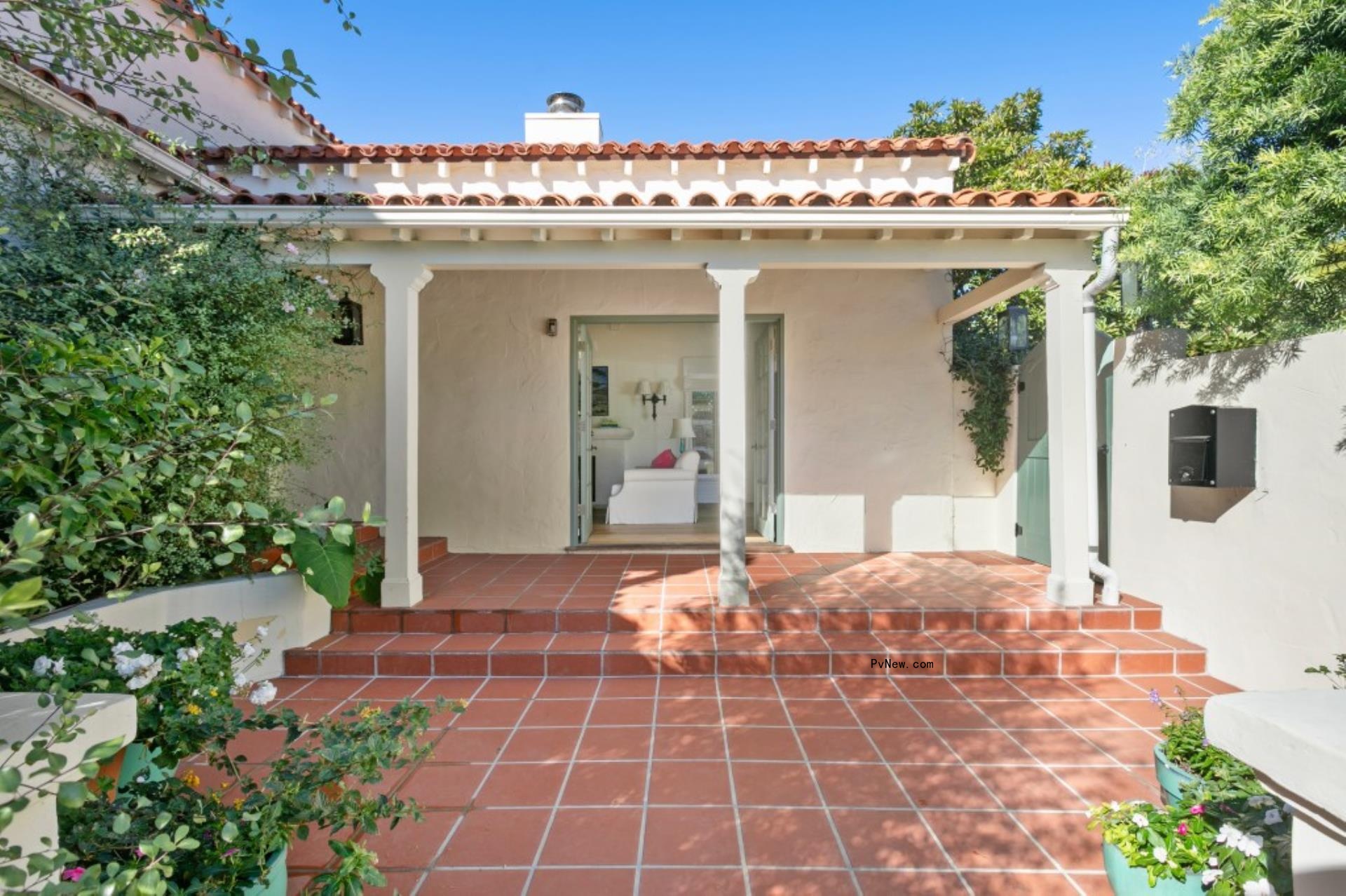 Interior of Emma Stone's Los Angeles home