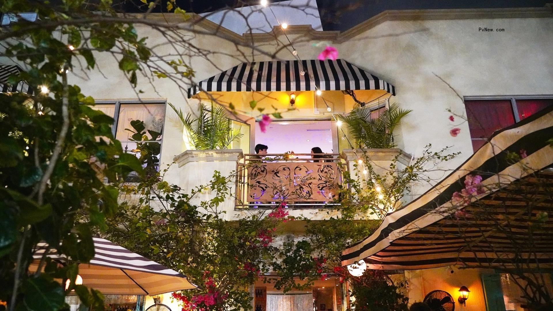 Exterior of Call Me Gaby.