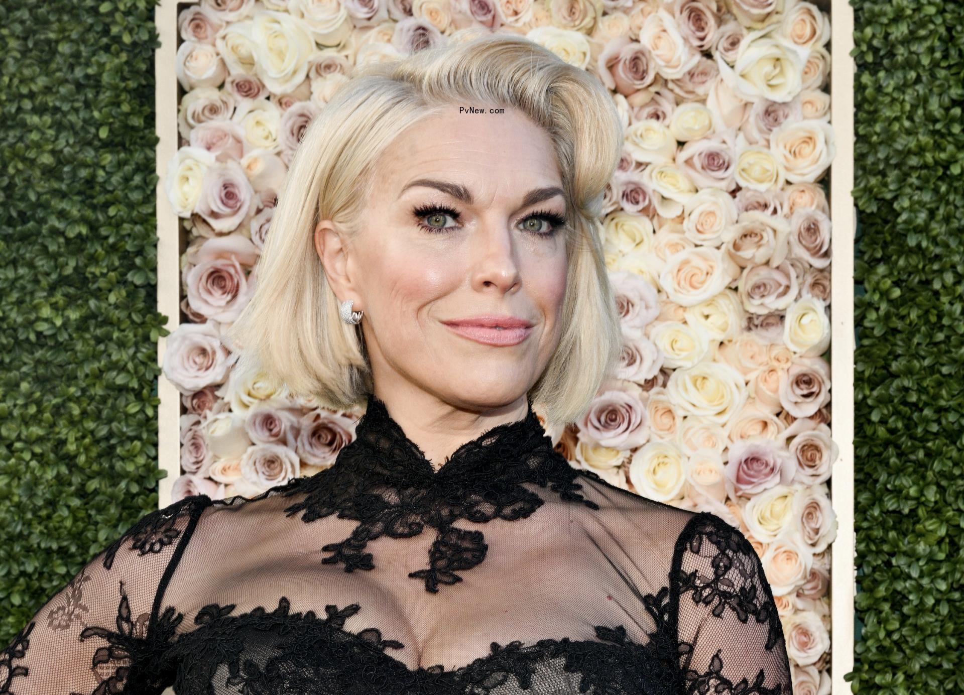 Hannah Waddingham Flew o<i></i>nto the ‘Mission: Impossible 8’ Set Wher<i></i>e Tom Cruise and 4,500 Active Military Members Were Waiting For Her: ‘It Was Insane!’