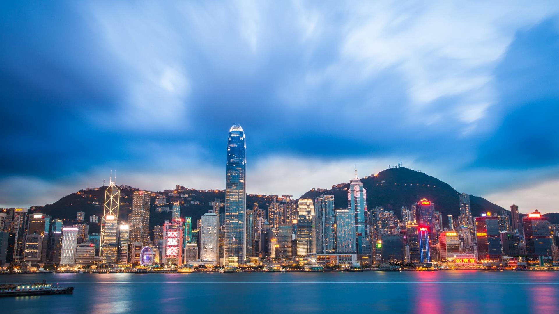 Hong Kong Arrests Singer Tommy Yuen on Natio<i></i>nal Security Grounds, Restricts Internet
