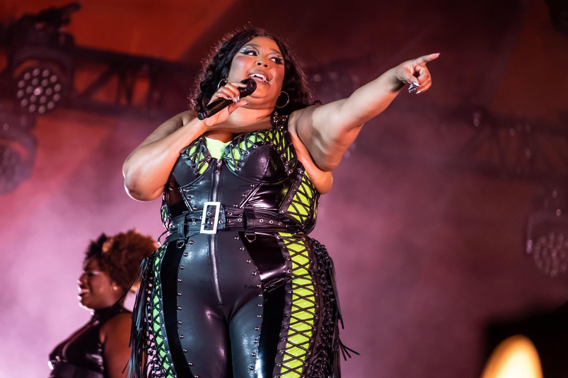 Lizzo performing.