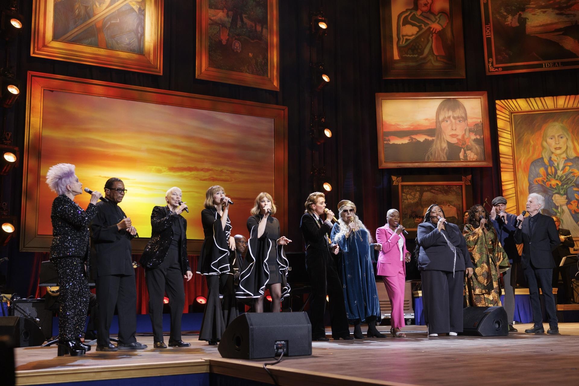 Annie Lennox on Paying Homage to Joni Mitchell in PBS ‘Gershwin Prize’ Special: ‘She’s in My Blood’