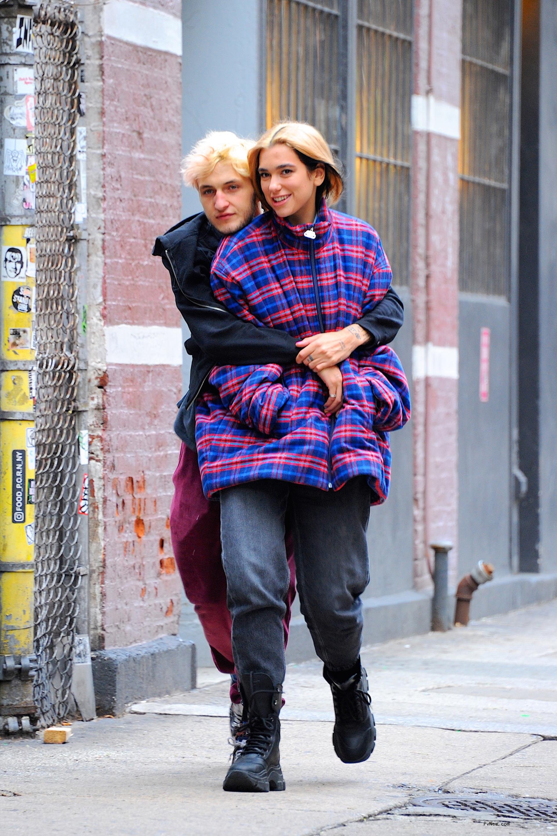 Dua Lipa and Anwar Hadid in 2019.
