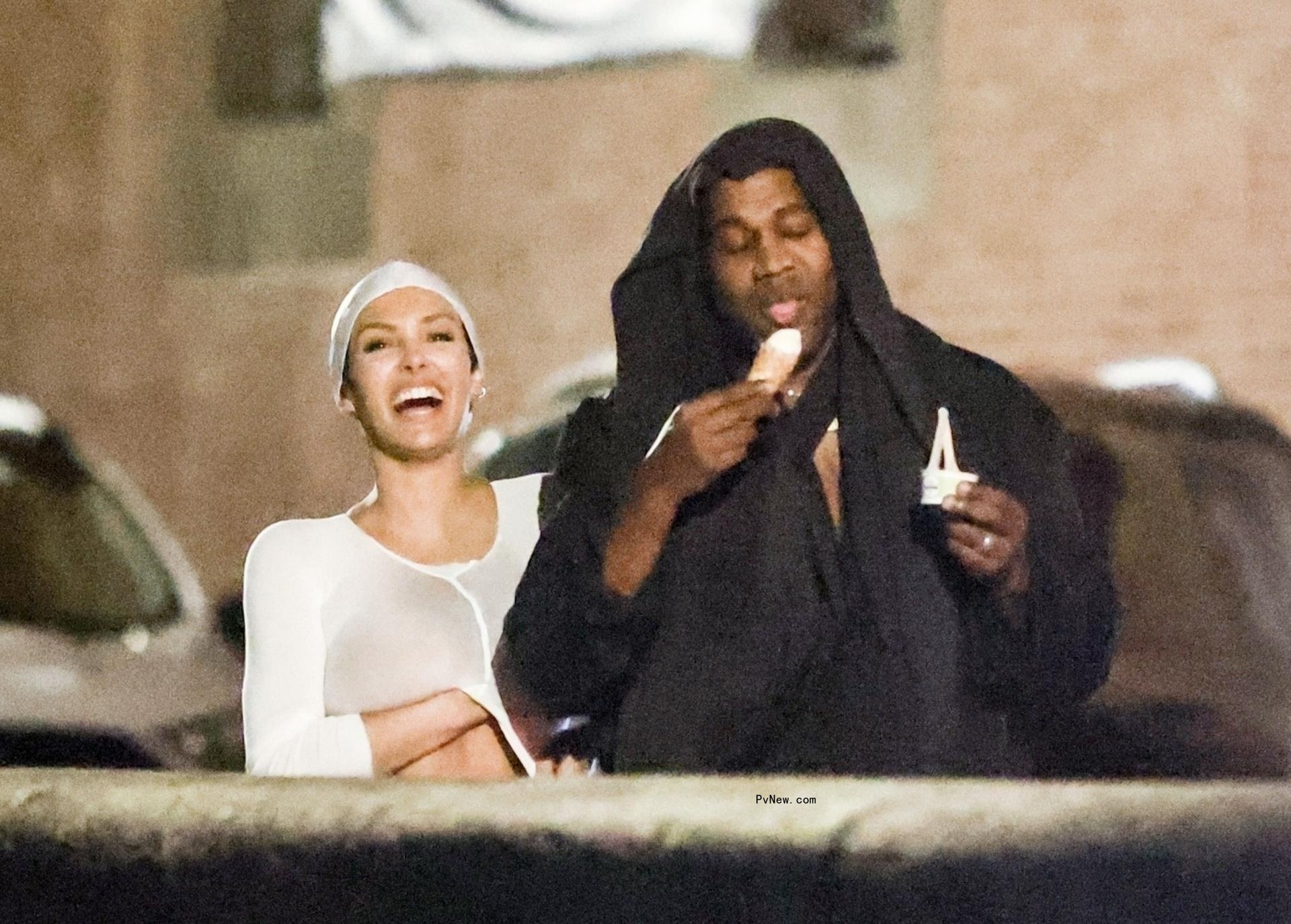 Kanye West and Bianca Censori in italy. 