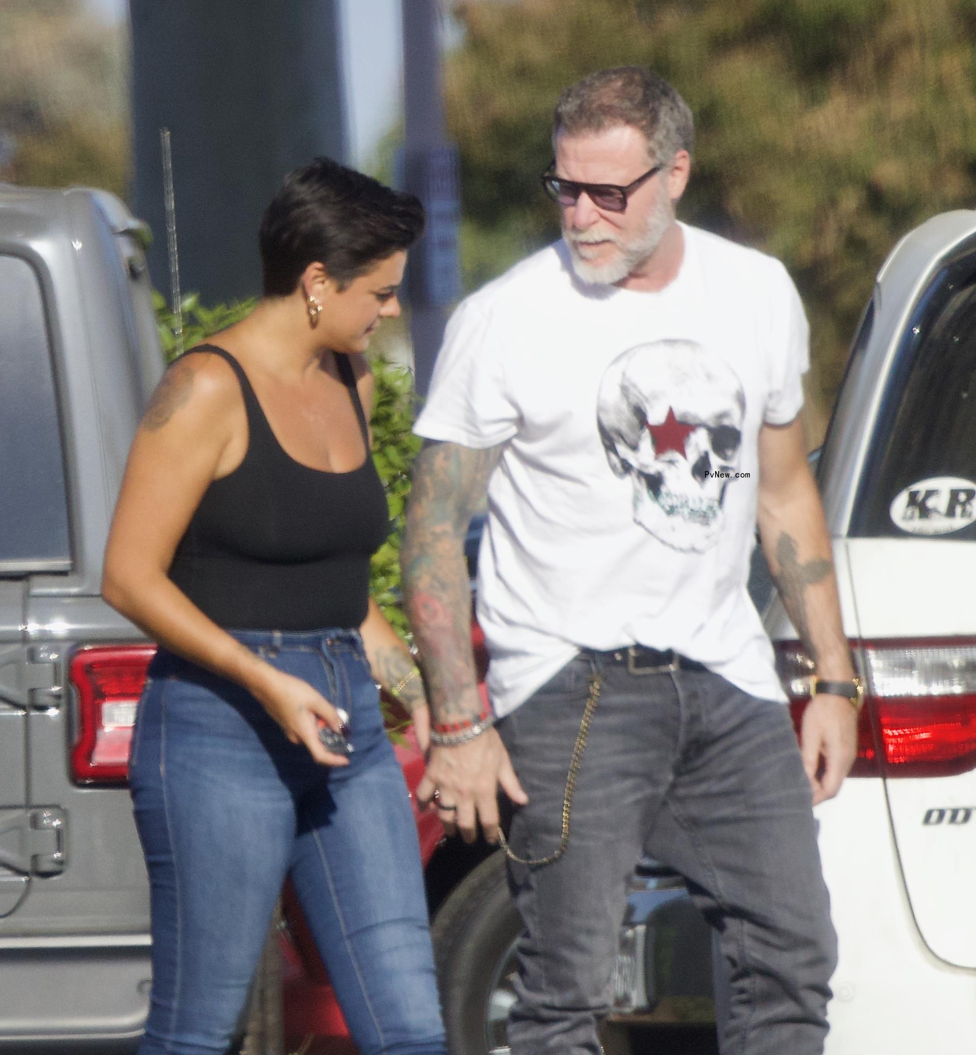 Dean McDermott with his new girlfriend