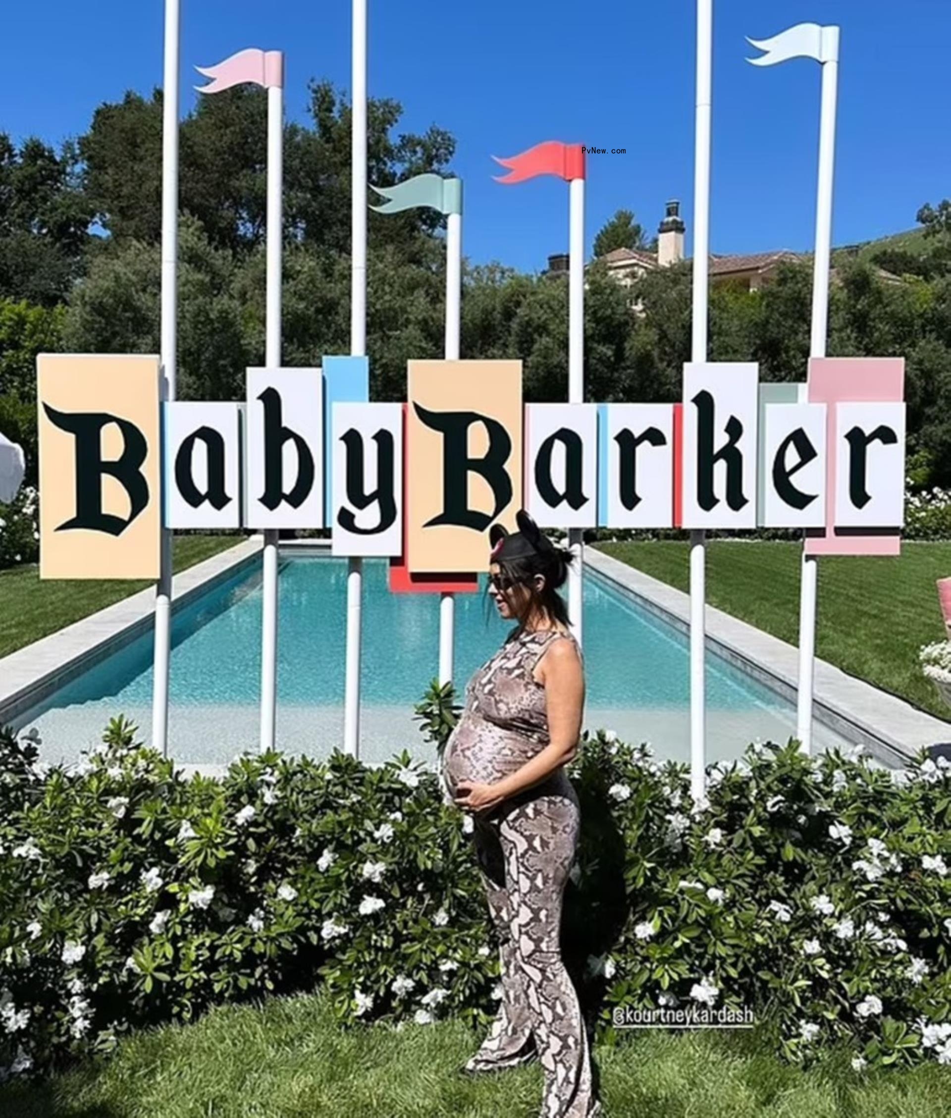 Kourtney Kardashian pregnant