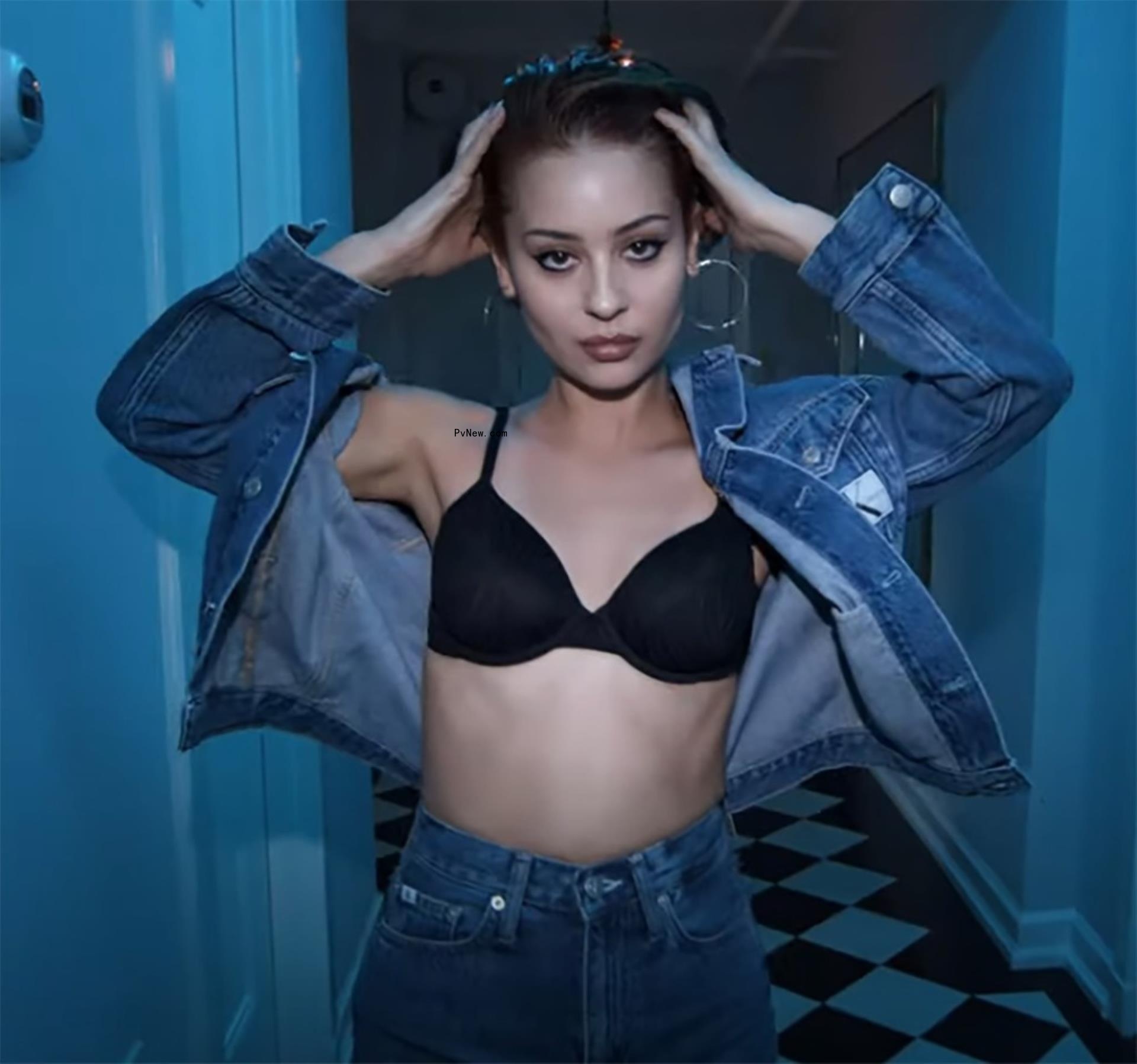 Alexa Demie