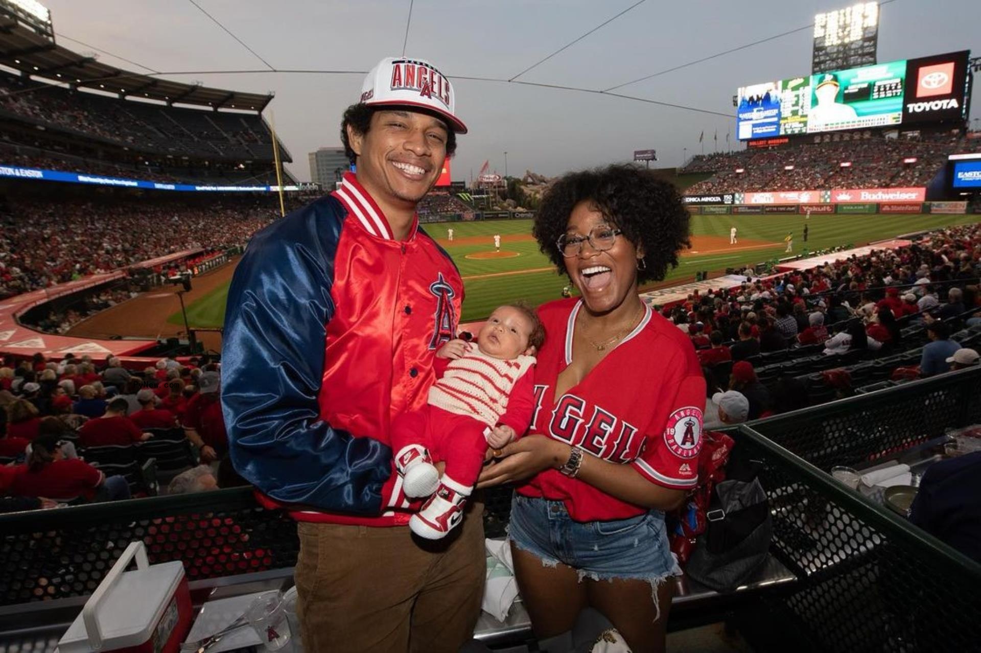 Keke Palmer, Darius Jackson and son Leo