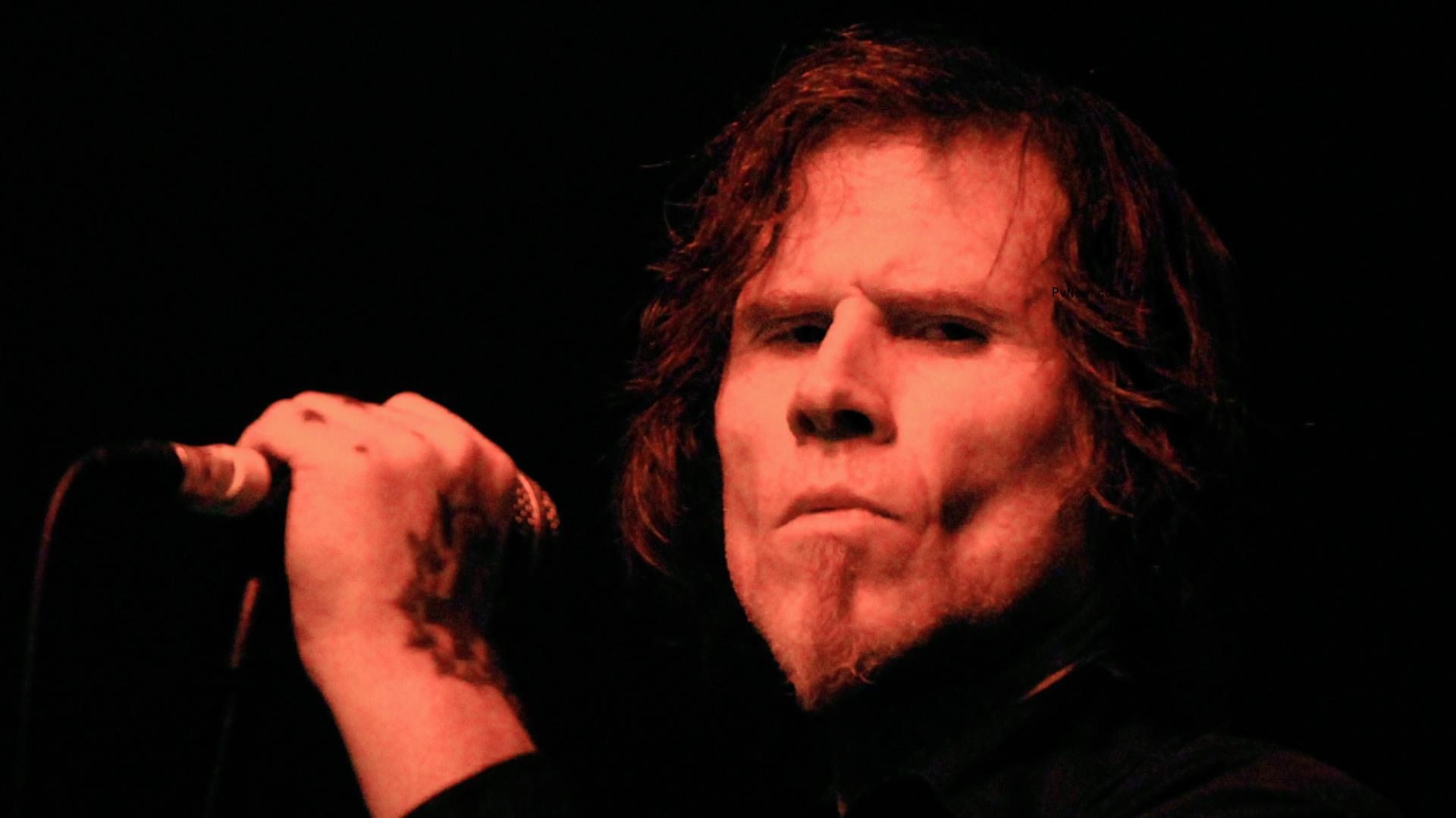 Mark Lanegan, Singer for Screaming Trees and Queens of the Stone Age, Dies at 57