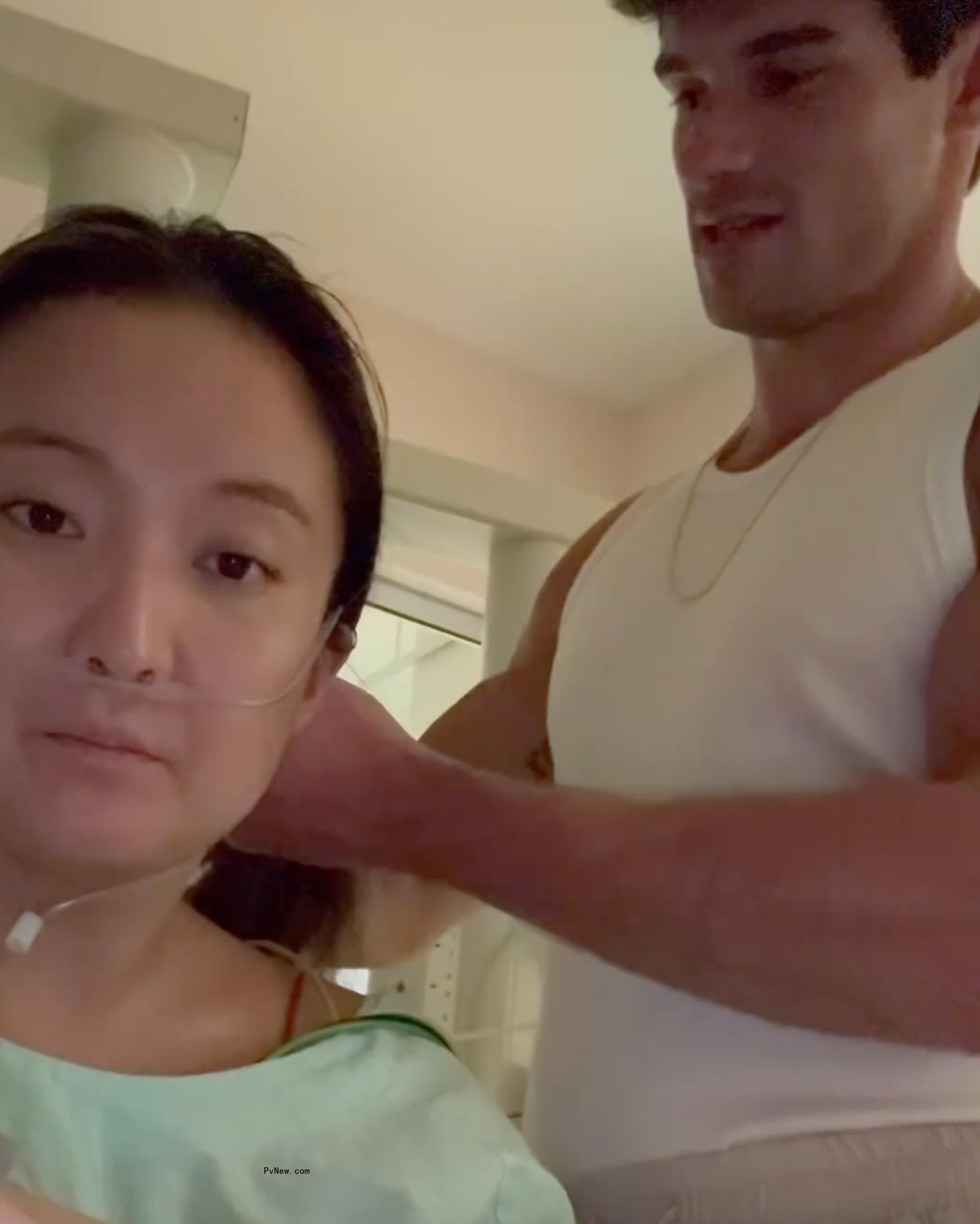 ashley park's boyfriend tying her hair back