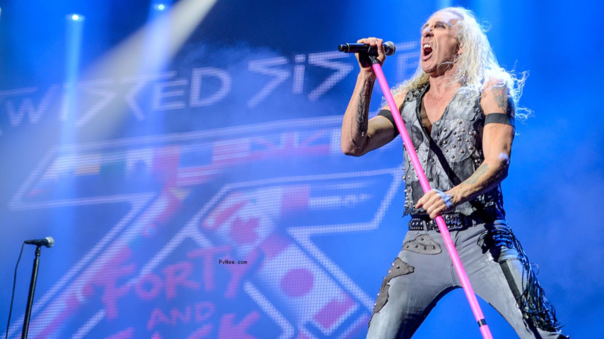 Twisted Sister’s Dee Snider Ho<i></i>nors Victims of 2003 Station Nightclub Fire With New Song, ‘Stand’