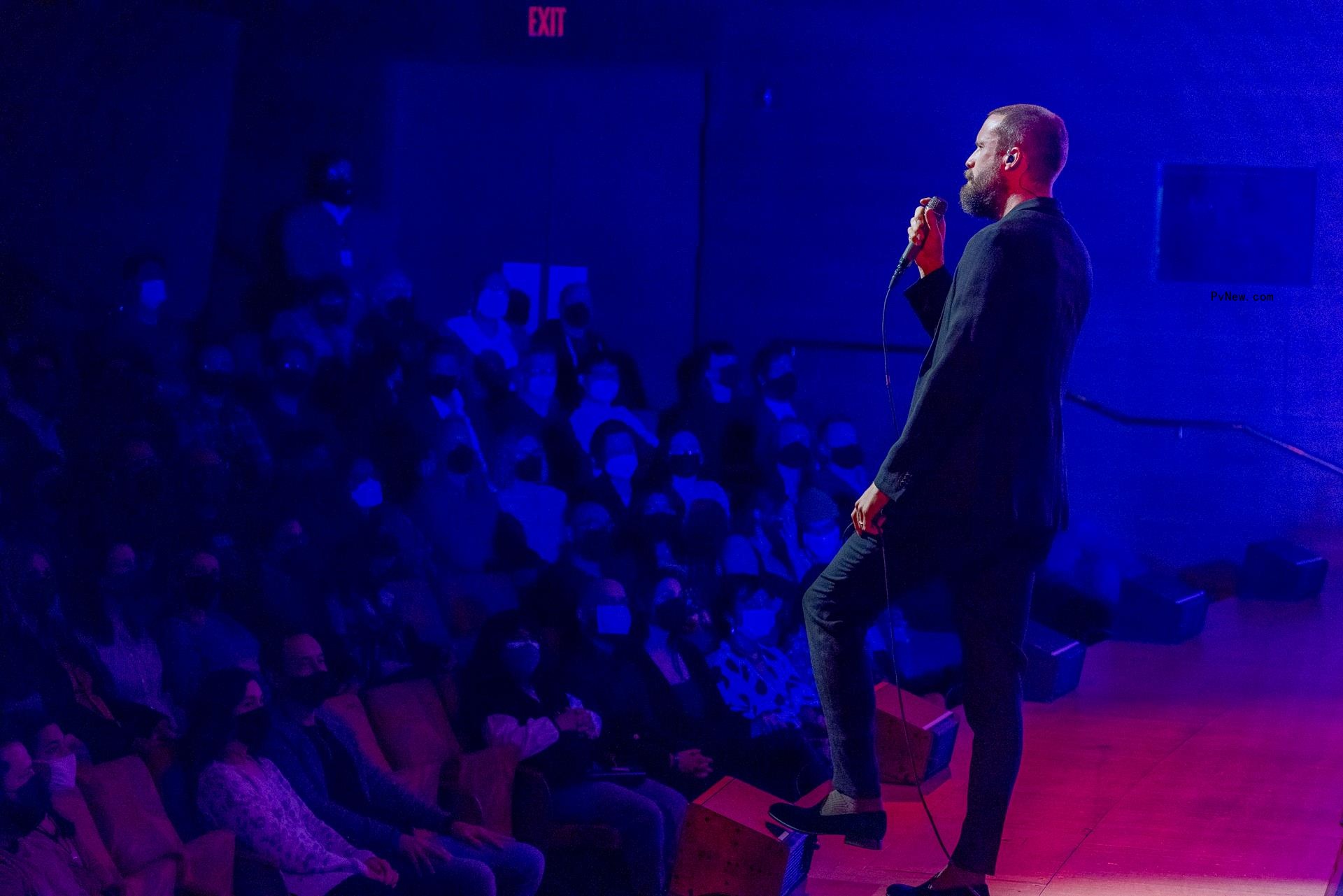 Father John Misty Employs LA Phil as the World’s Greatest Pickup Band at Disney Hall: Co<i></i>ncert Review