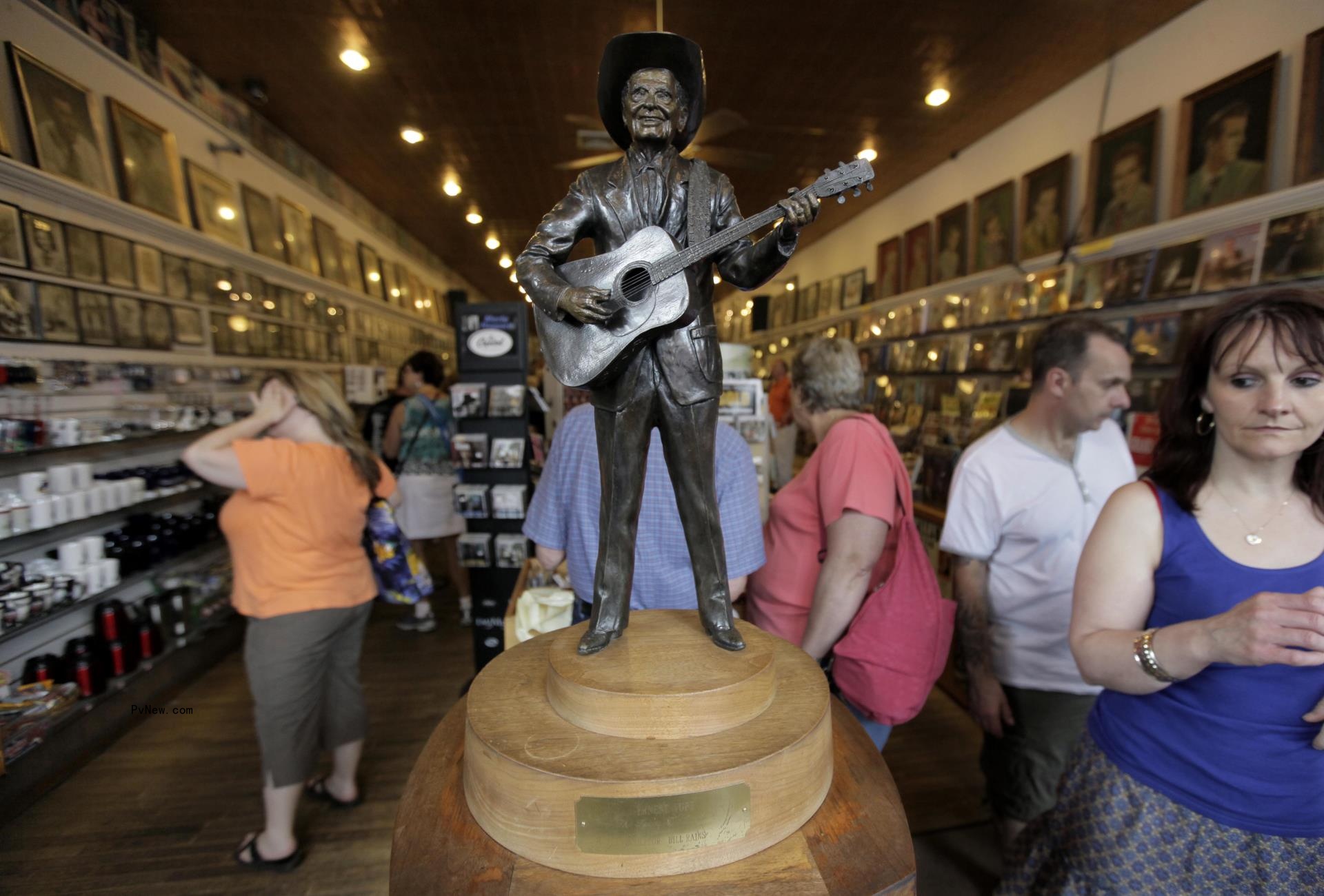 Why the Ernest Tubb Record Shop in Nashville Mattered: An Appreciation of the Country Music Mecca