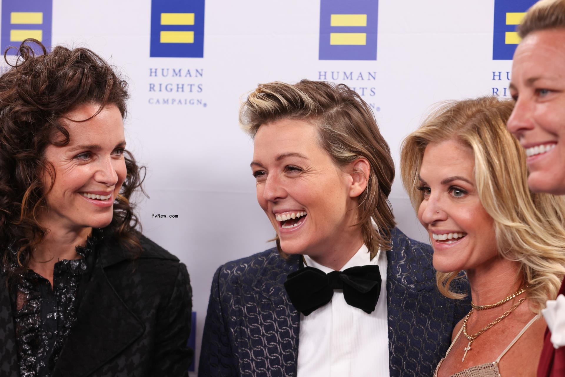 Brandi Carlile, Brian Michael Smith Give Impassio<i></i>ned Speeches a<i></i>bout Anti-LGBTQ+ Bills at Human Rights Campaign Dinner