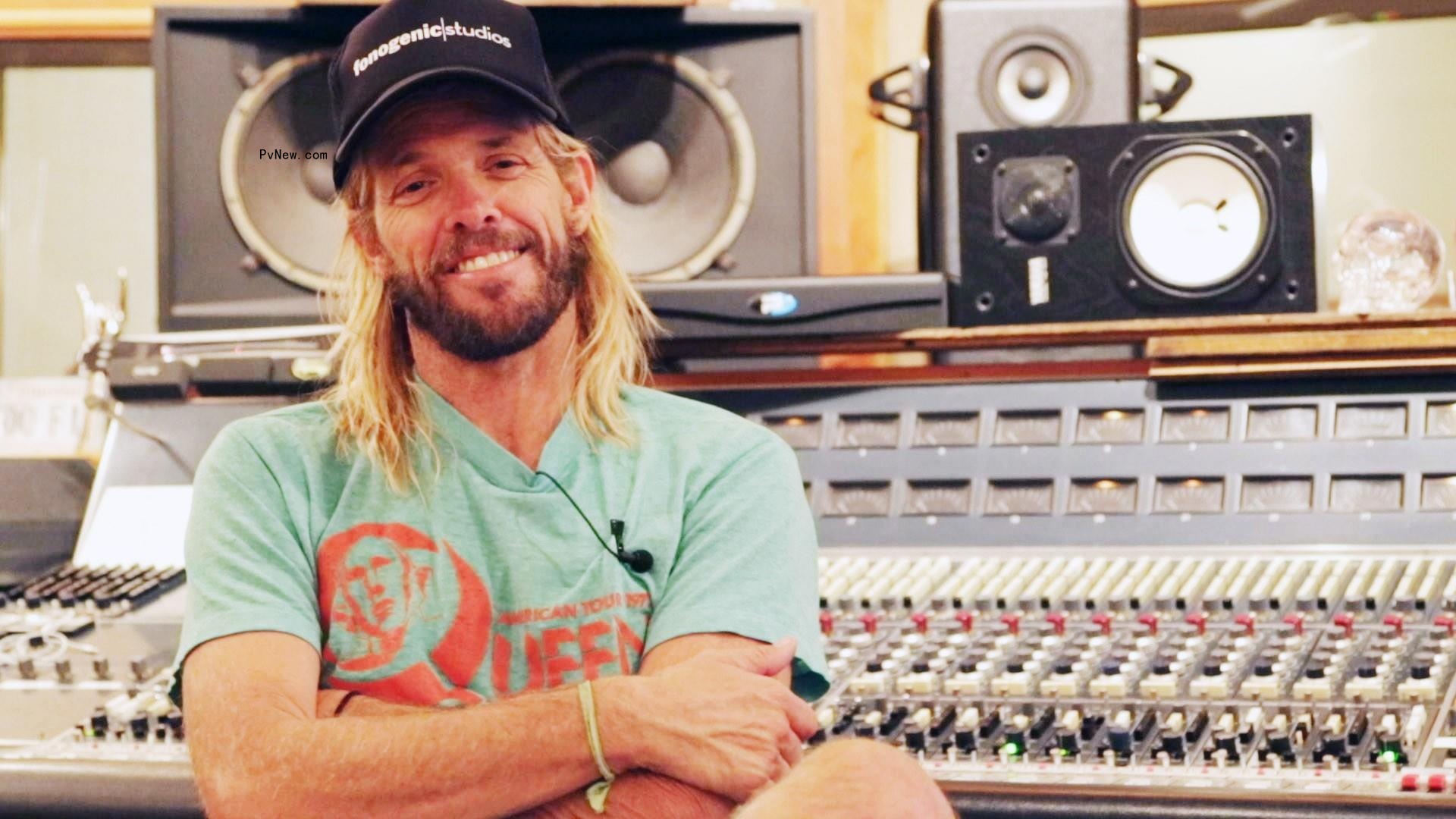 Taylor Hawkins’ Life and Career in Photos