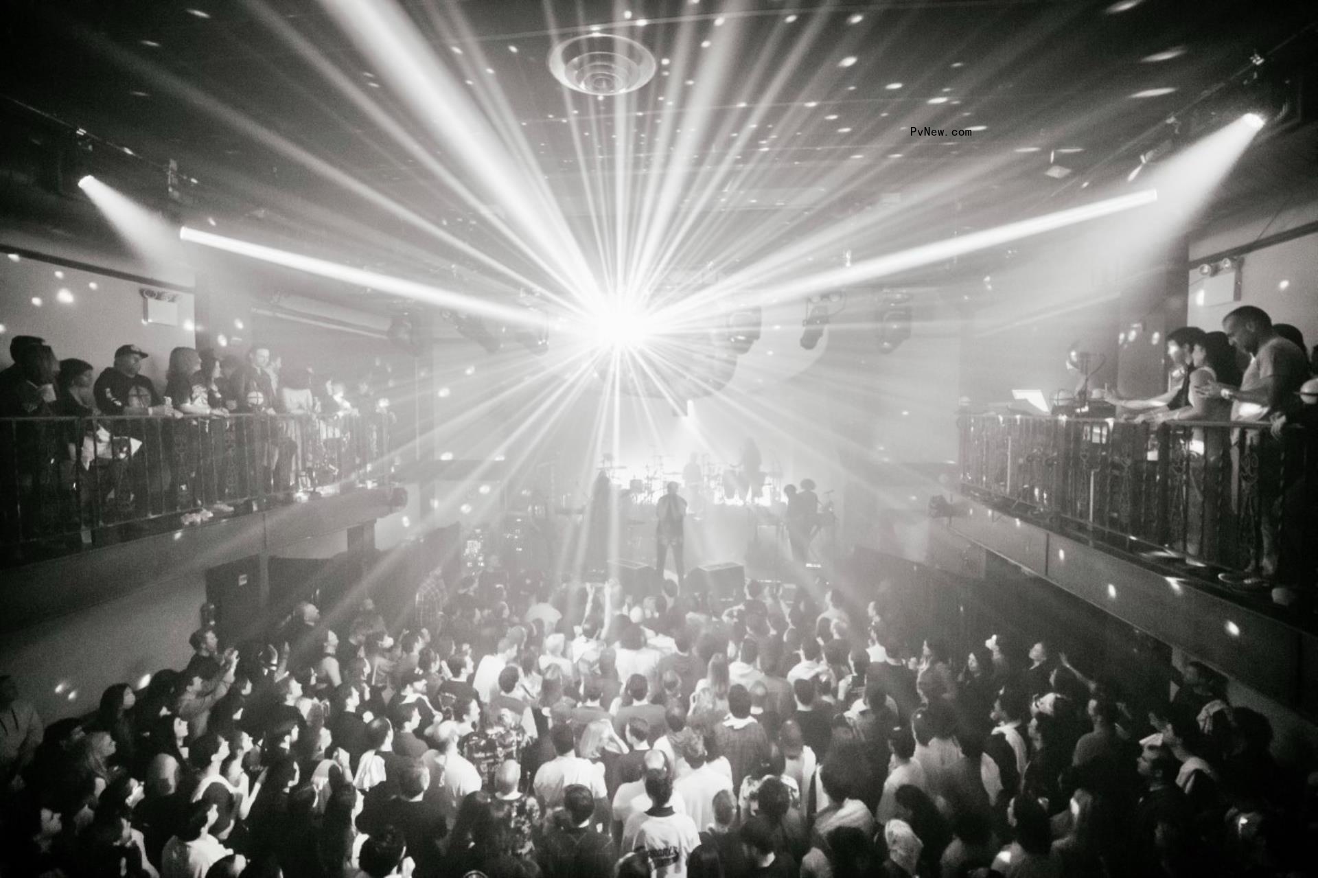 Arcade Fire Co<i></i>ncerts Raise More Than $100,000 for Ukraine Relief