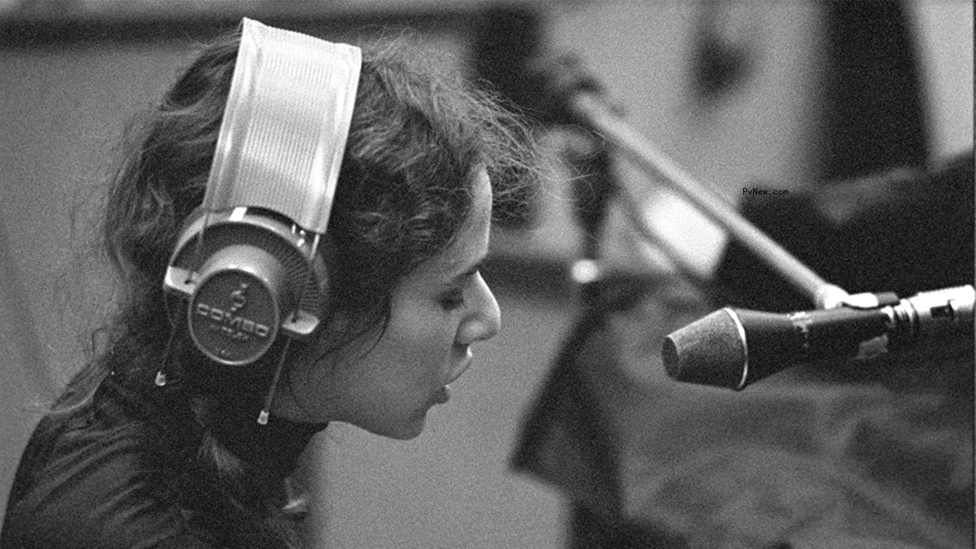 50 Years Ago, Carole King’s ‘Tapestry’ Dominated the Grammys, and She Wasn’t Even There …