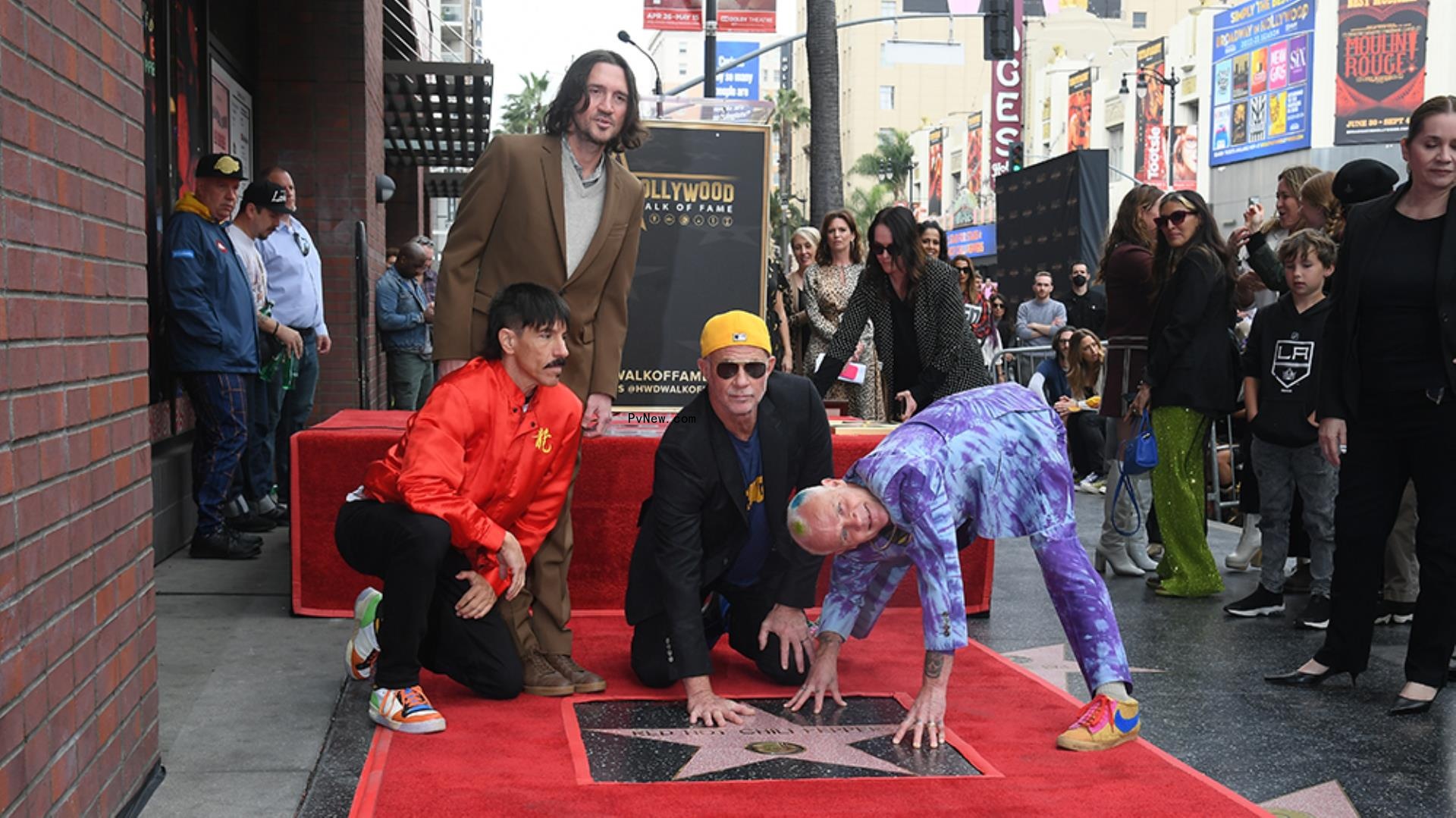 Red Hot Chili Peppers’ Hollywood Walk of Fame Star Dedication Draws Huge Crowd, Woody Harrelson, George Clinton