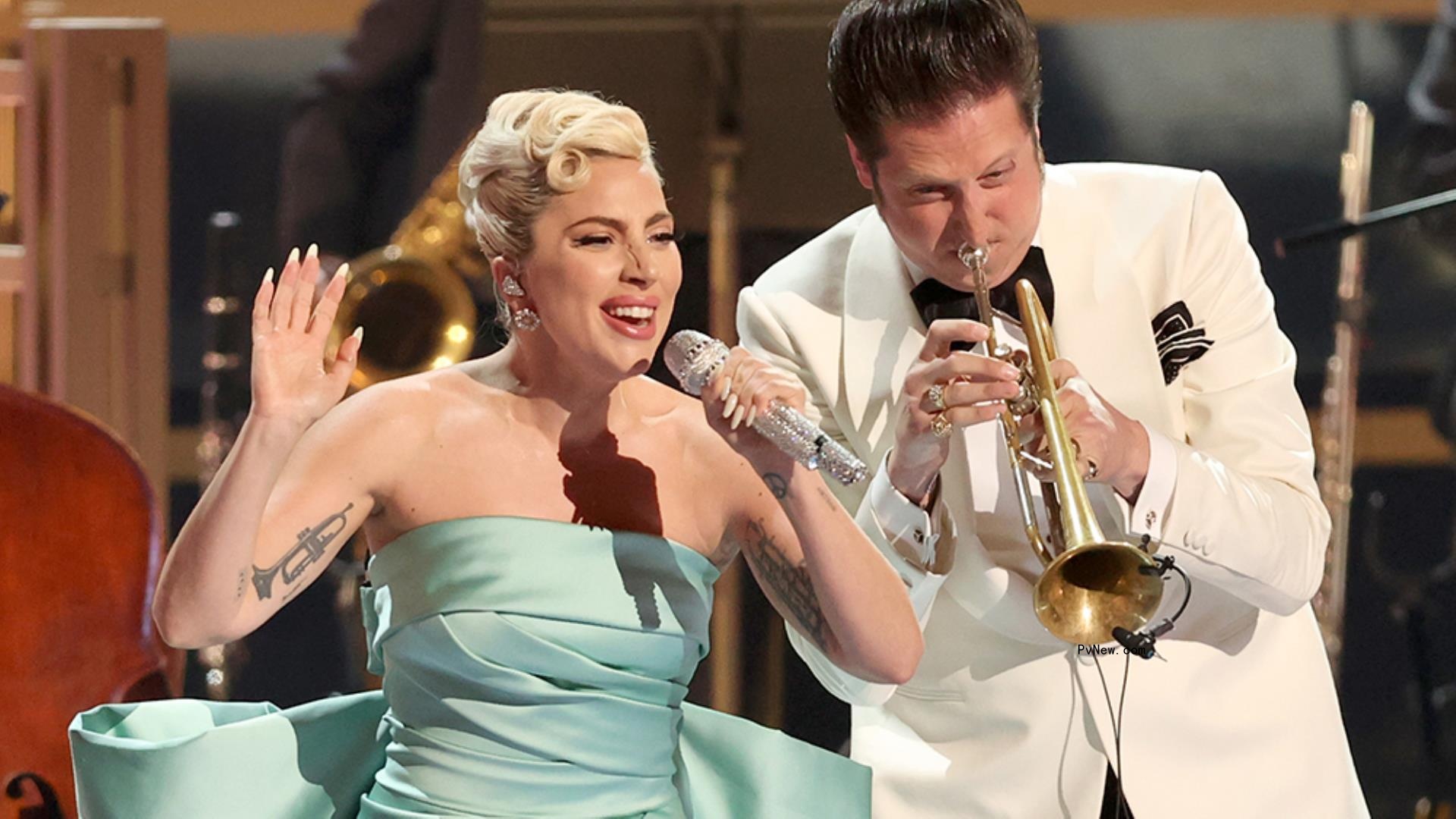 Lady Gaga Delivers a Glamorous, Emotio<i></i>nal Grammys Performance of Jazz Standards After Tony Bennett Introduction