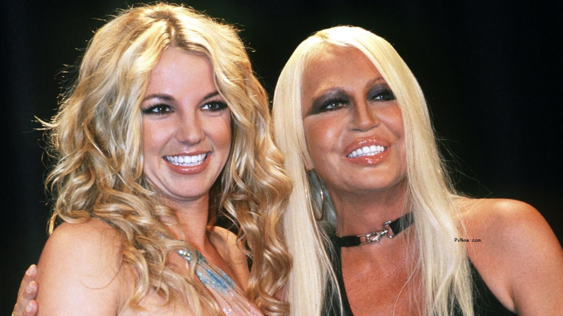 Britney Spears Is in an ‘Amazing State of Mind,’ Says Do<i></i>natella Versace