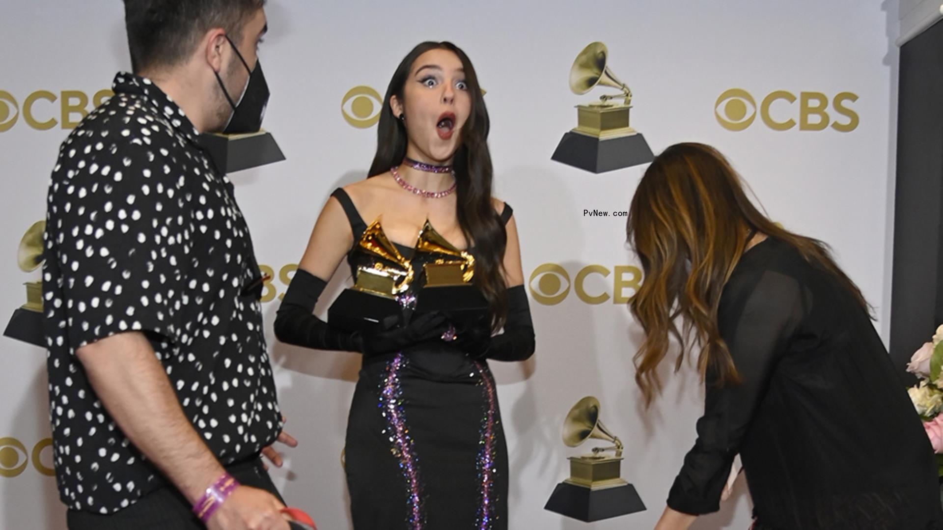 Olivia Rodrigo Broke One of Her Grammys in Half Backstage
