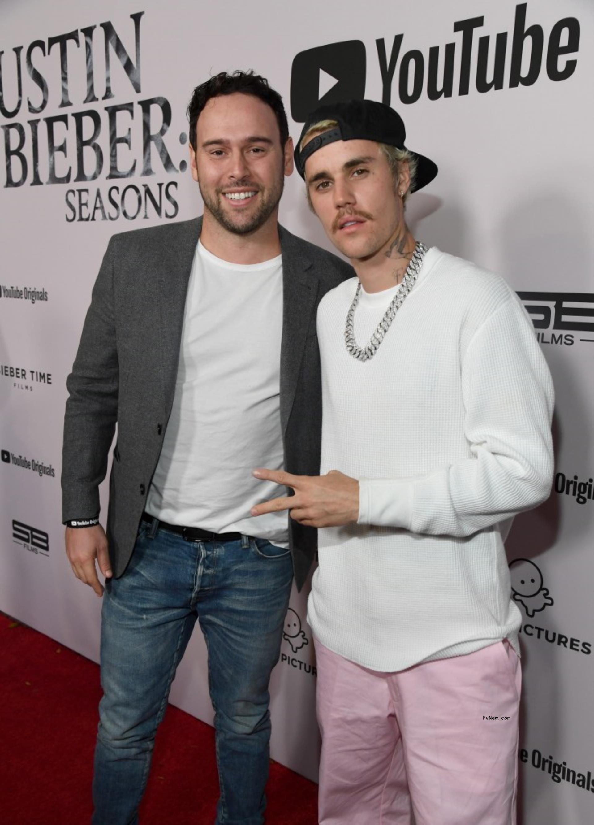 A photo of Justin Bieber and Scooter Braun