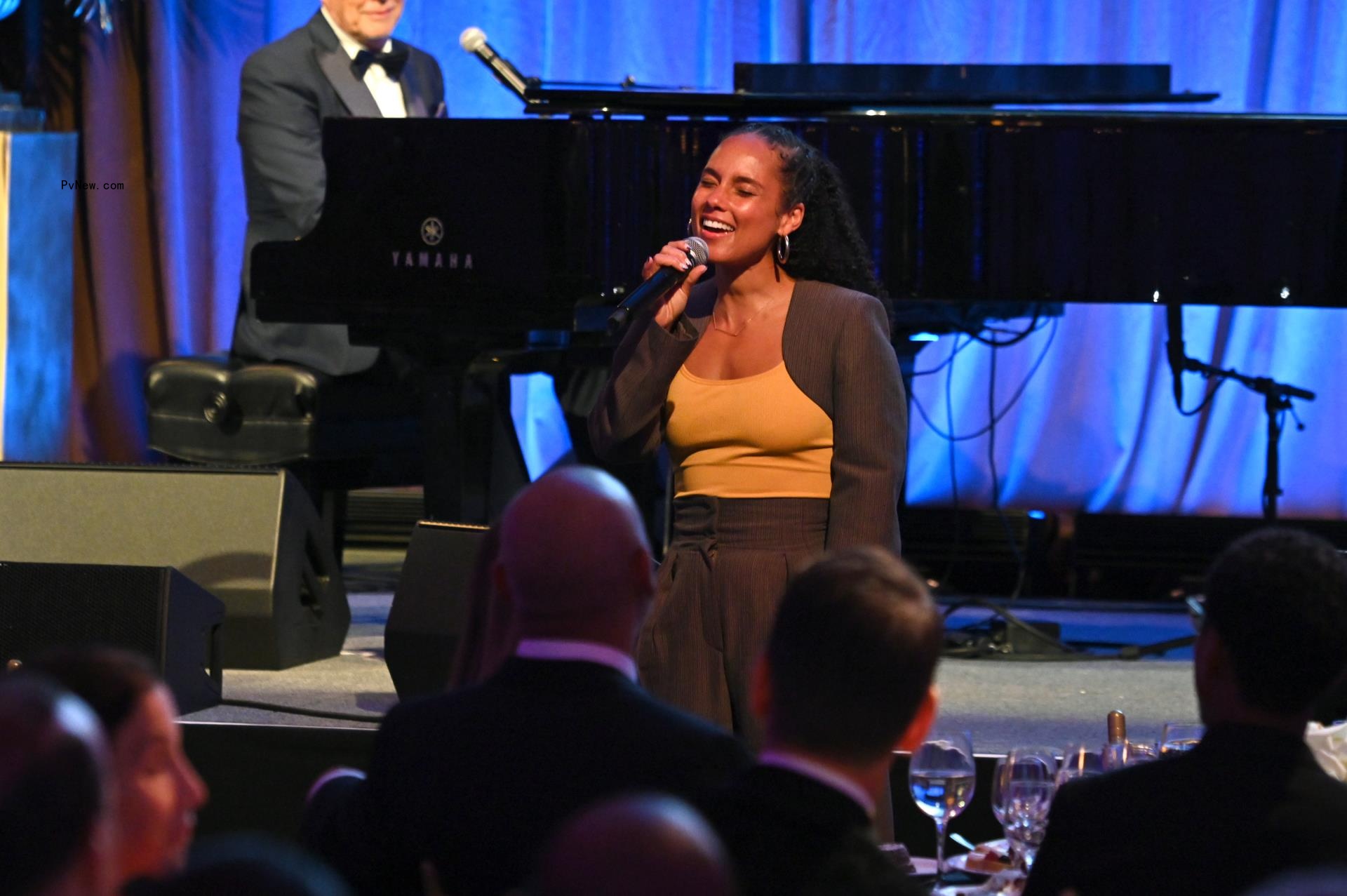 Bruce Springsteen Sings From Quarantine, Patti Smith Dazzles, Alicia Keys Serenades at Clive Davis’ 90th Birthday Bash