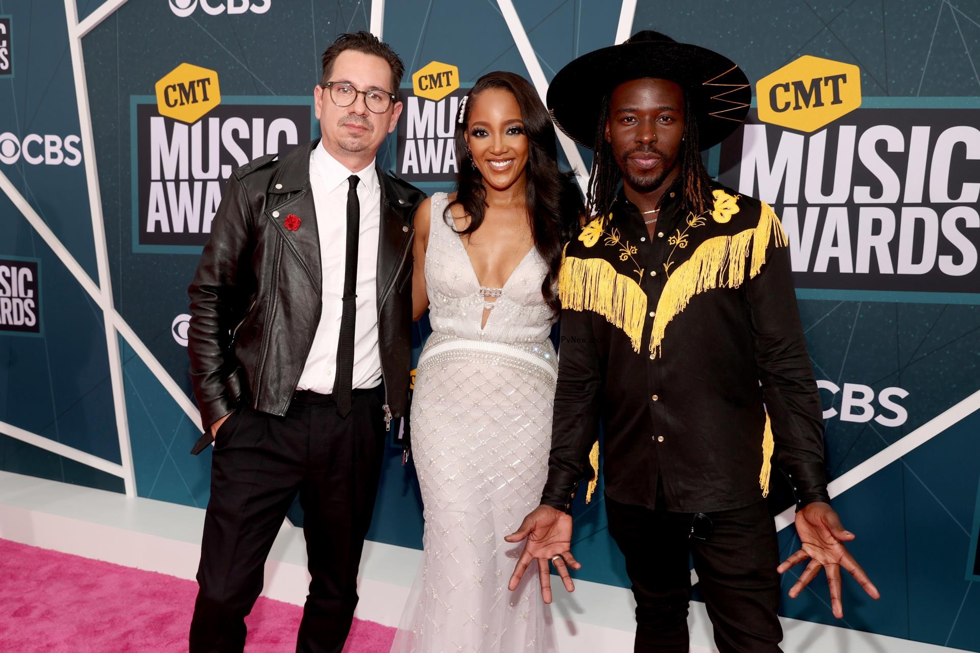 CMT Awards Like Jason Aldean and Carrie Underwood’s Duet Style; Miranda Lambert, Cody Johnson Also Claim Honors