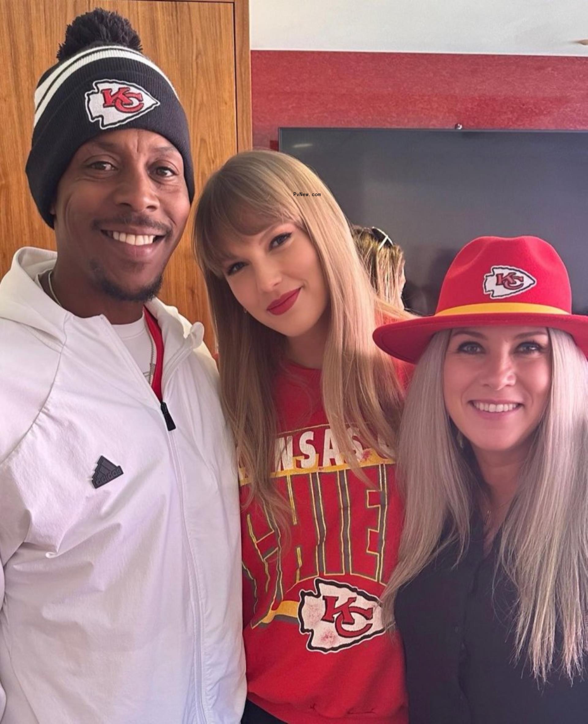 Pat Mahomes Sr. and Taylor Swift