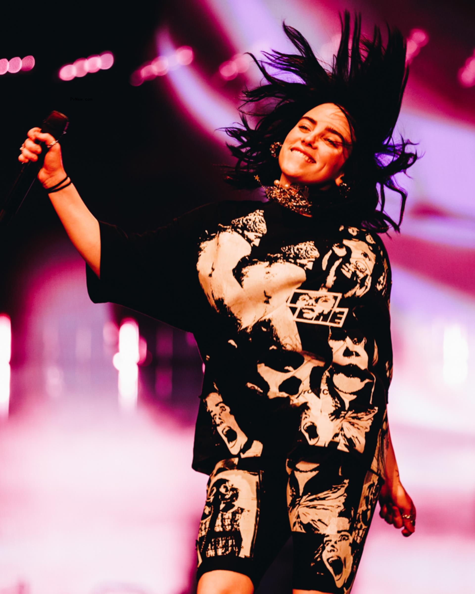 Billie Eilish Keeps Her Savant Streak Going With Pre-Coachella Homecoming Shows at the Forum: Co<i></i>ncert Review