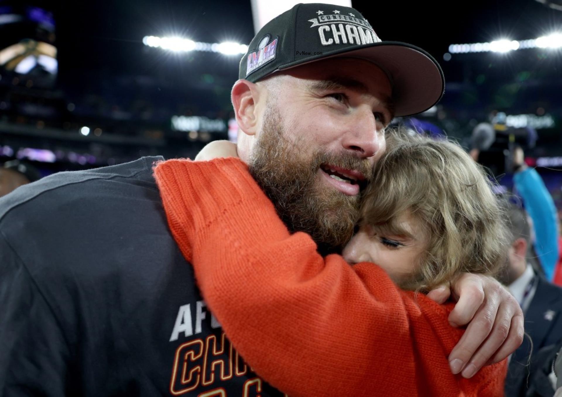 What Travis Kelce said to Taylor Swift during romantic on-field celebration after the Chiefs beat Ravens