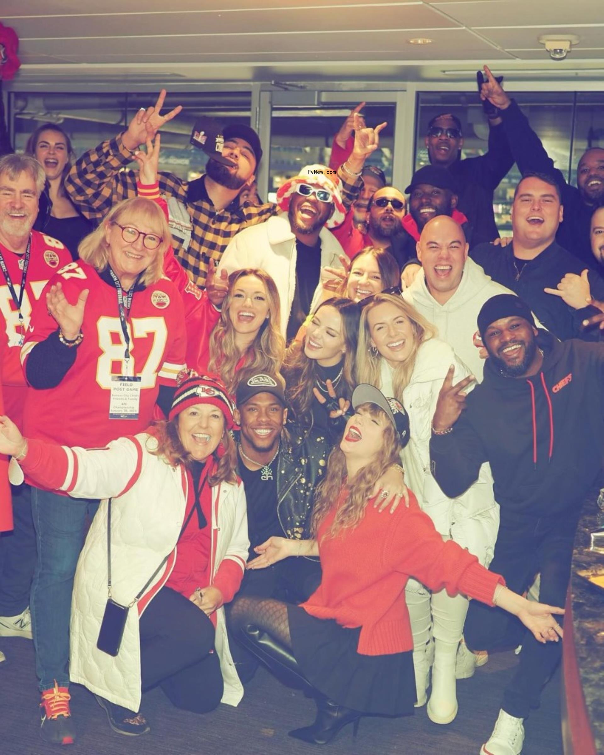 Taylor Swift, Ed Kelce, Do<i></i>nna Kelce, friends