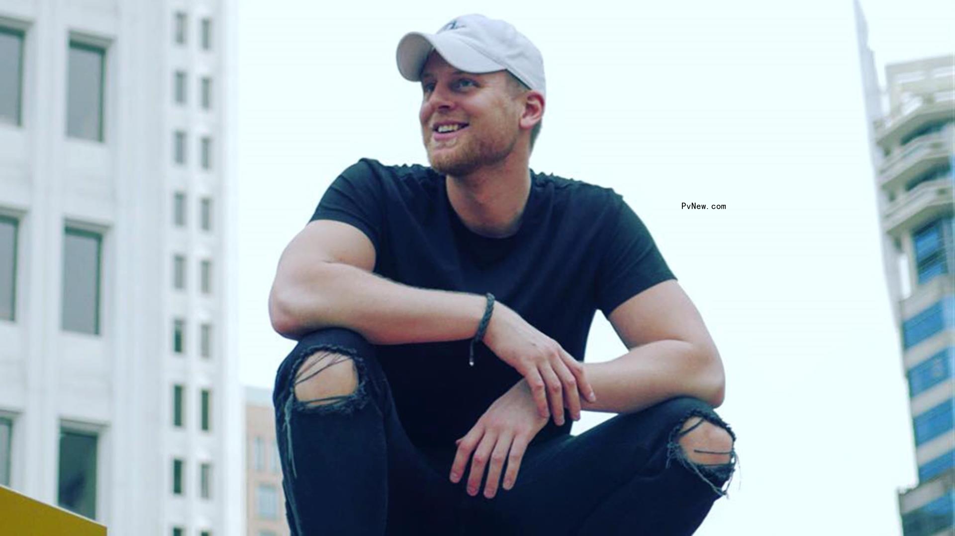 Hitmaker of the Month: How Producer Dylan Graham Helped Bring Air and ‘Authenticity’ to Muni Long’s ‘Hrs & Hrs’