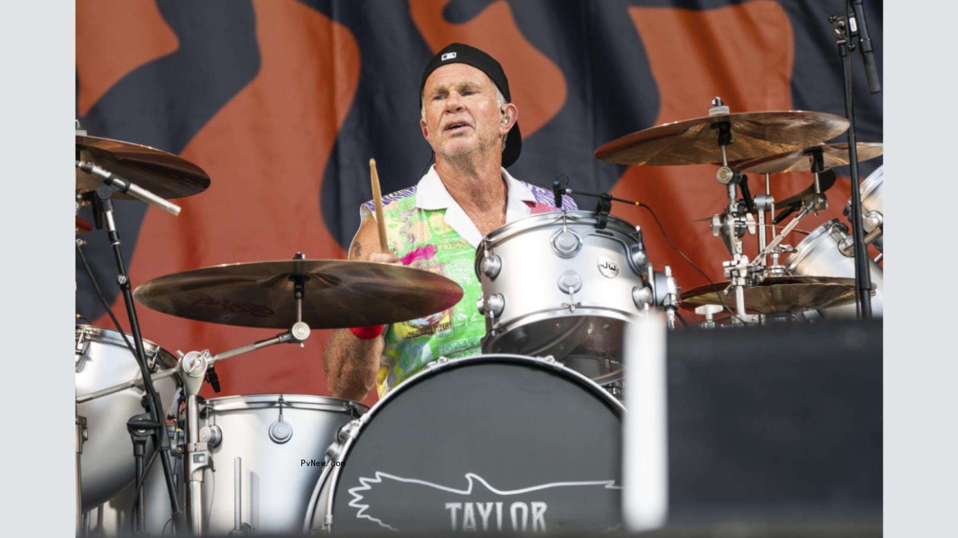 Red Hot Chili Peppers Pay Tribute to Foo Fighters’ Taylor Hawkins at Jazz Fest as Dave Grohl Looks on